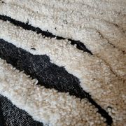 BENI OUARAIN CARPET patterns 250 X 150 cm black and beige