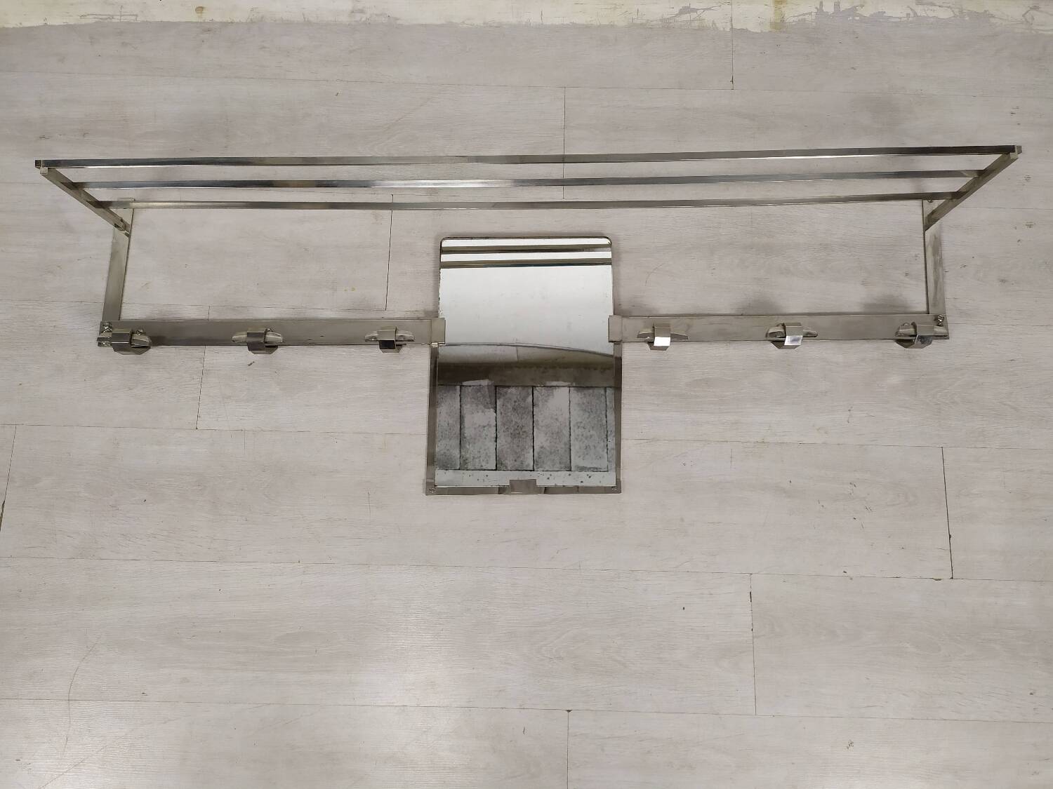 Porte manteaux murale art déco chromé