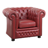 Incroyable fauteuil Chesterfield en cuir de vache anglais dans une magnifique couleur rouge.