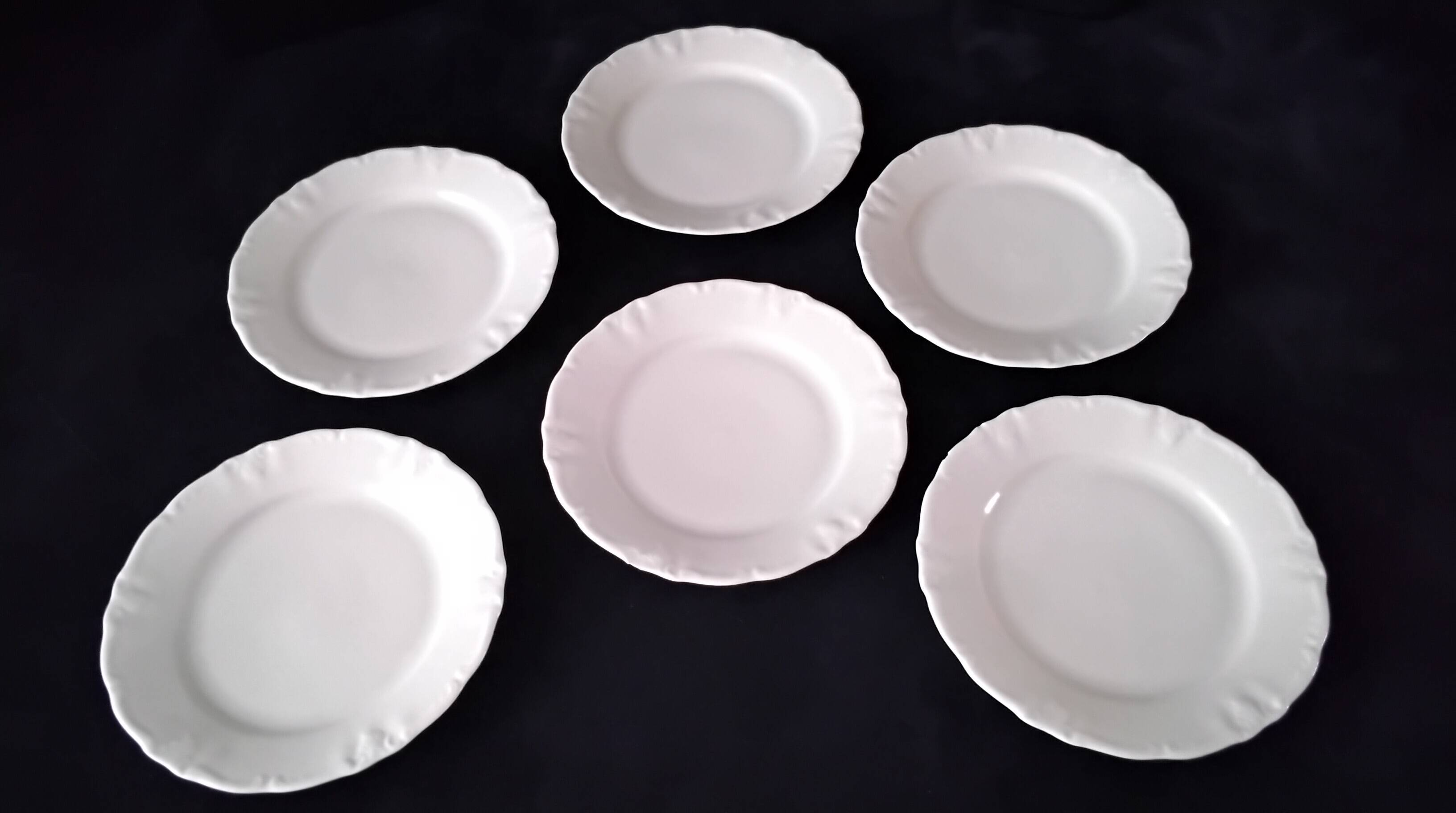6 Bread plates in Bavarian porcelain by Winterling