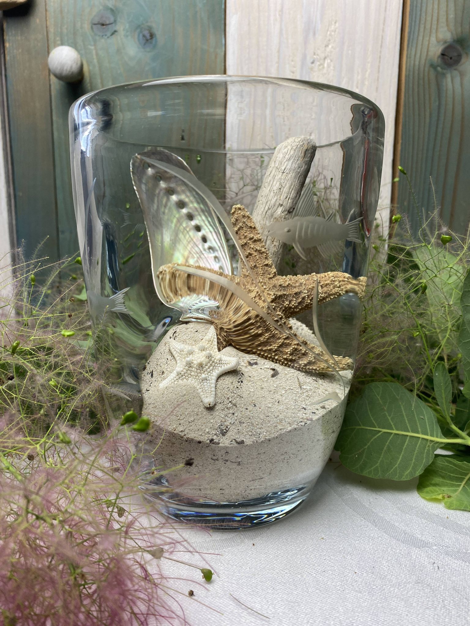 Pinched crystal vase engraved with vintage marine motifs