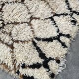 Azilal beige Berber rug - 174 x 72 cm