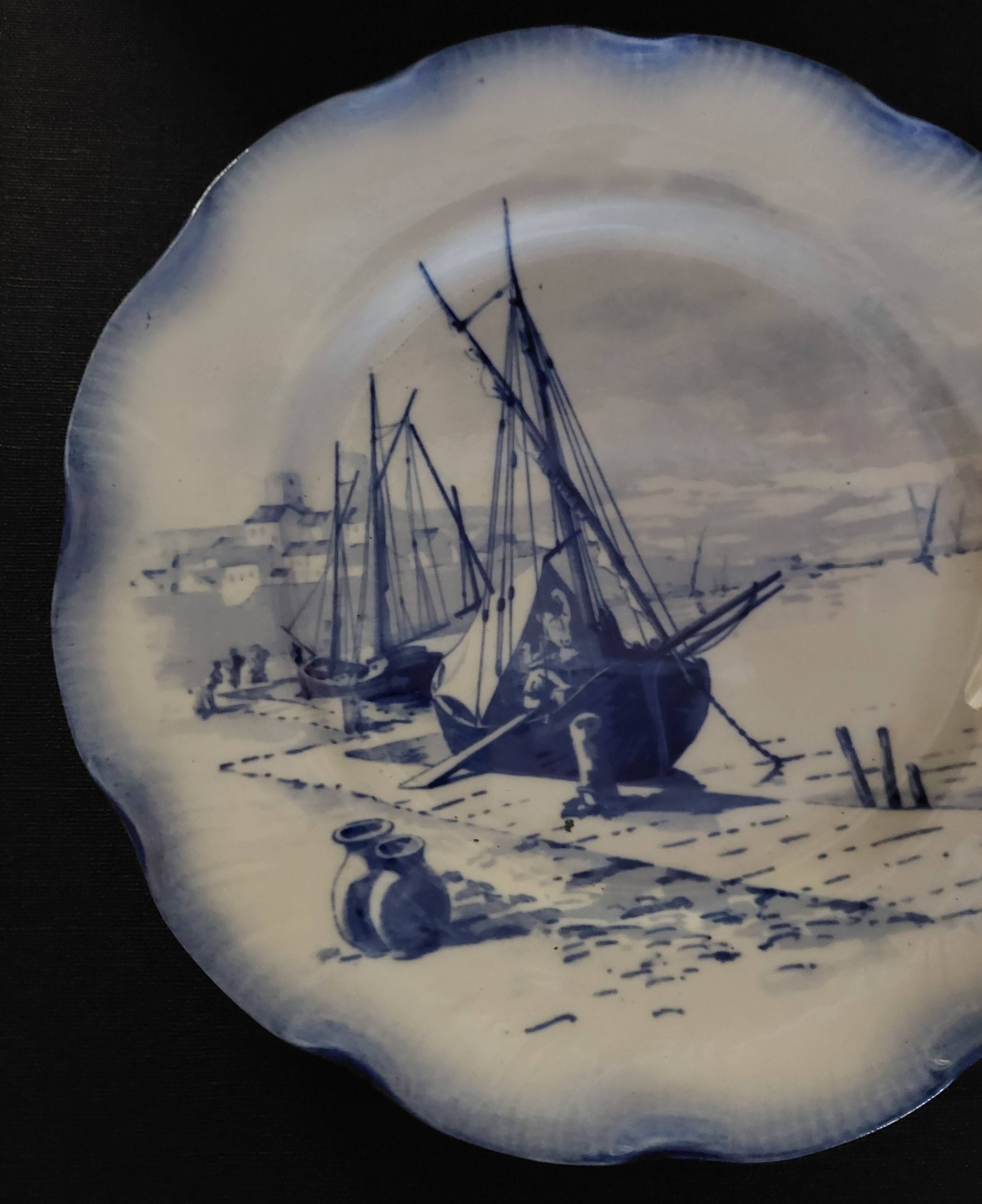 Sarreguemines earthenware plate with Marine decor late 19th century early 20th century