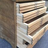 Chest of drawers