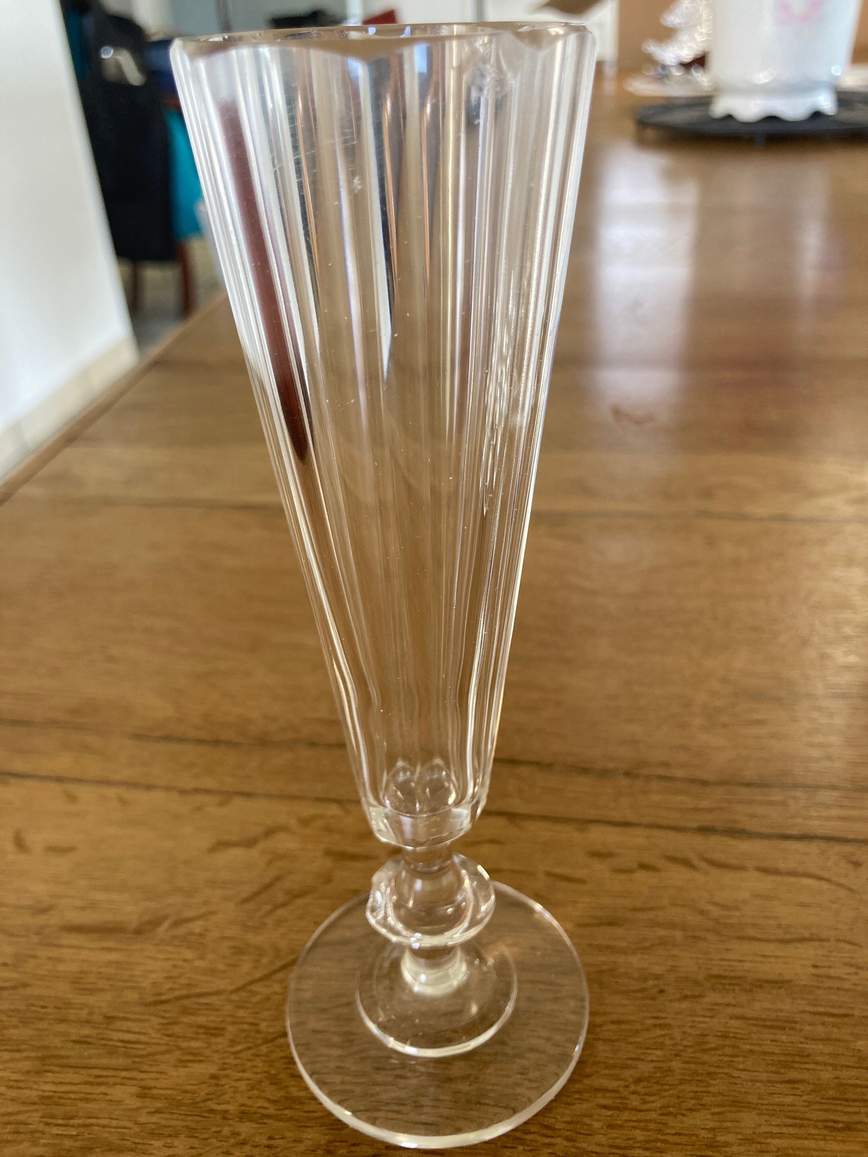 16 crystal champagne flutes