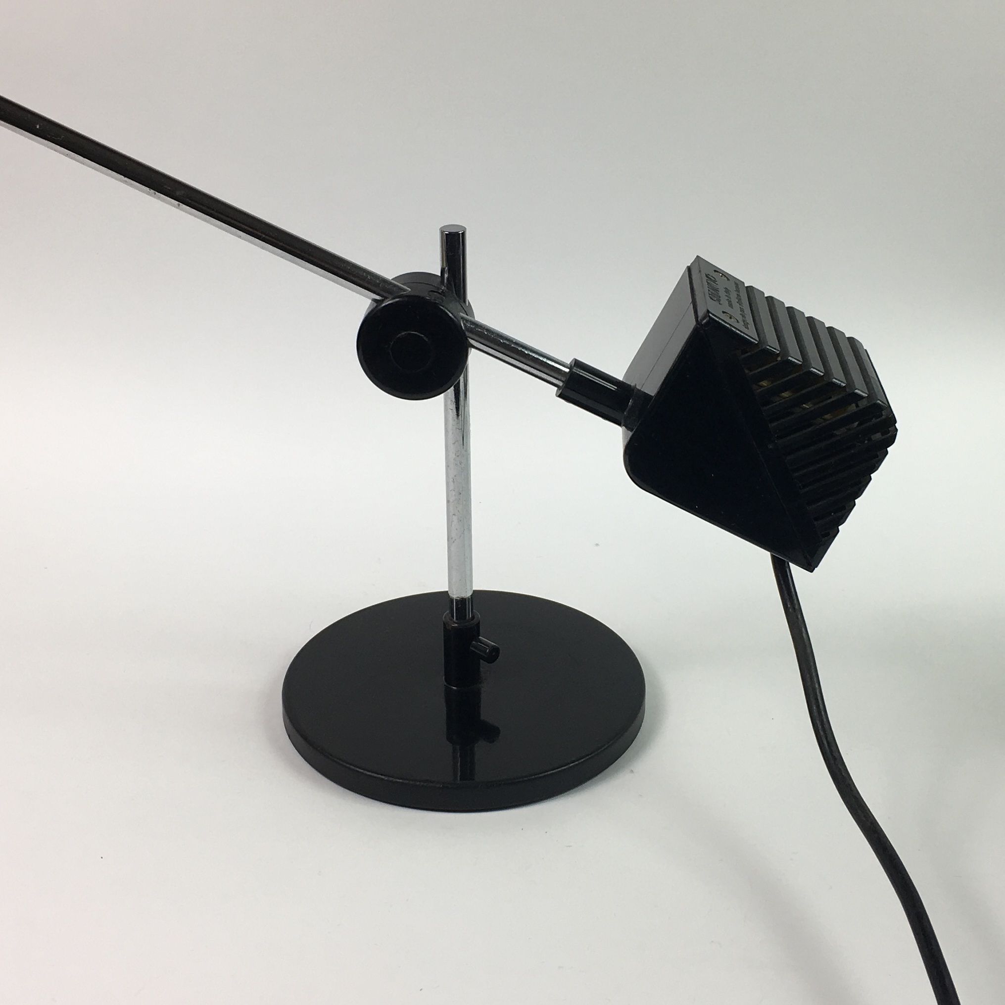 Maniglia table lamp by De Pas, D'Urbino and Lomazzi for Stilnovo, 1970s