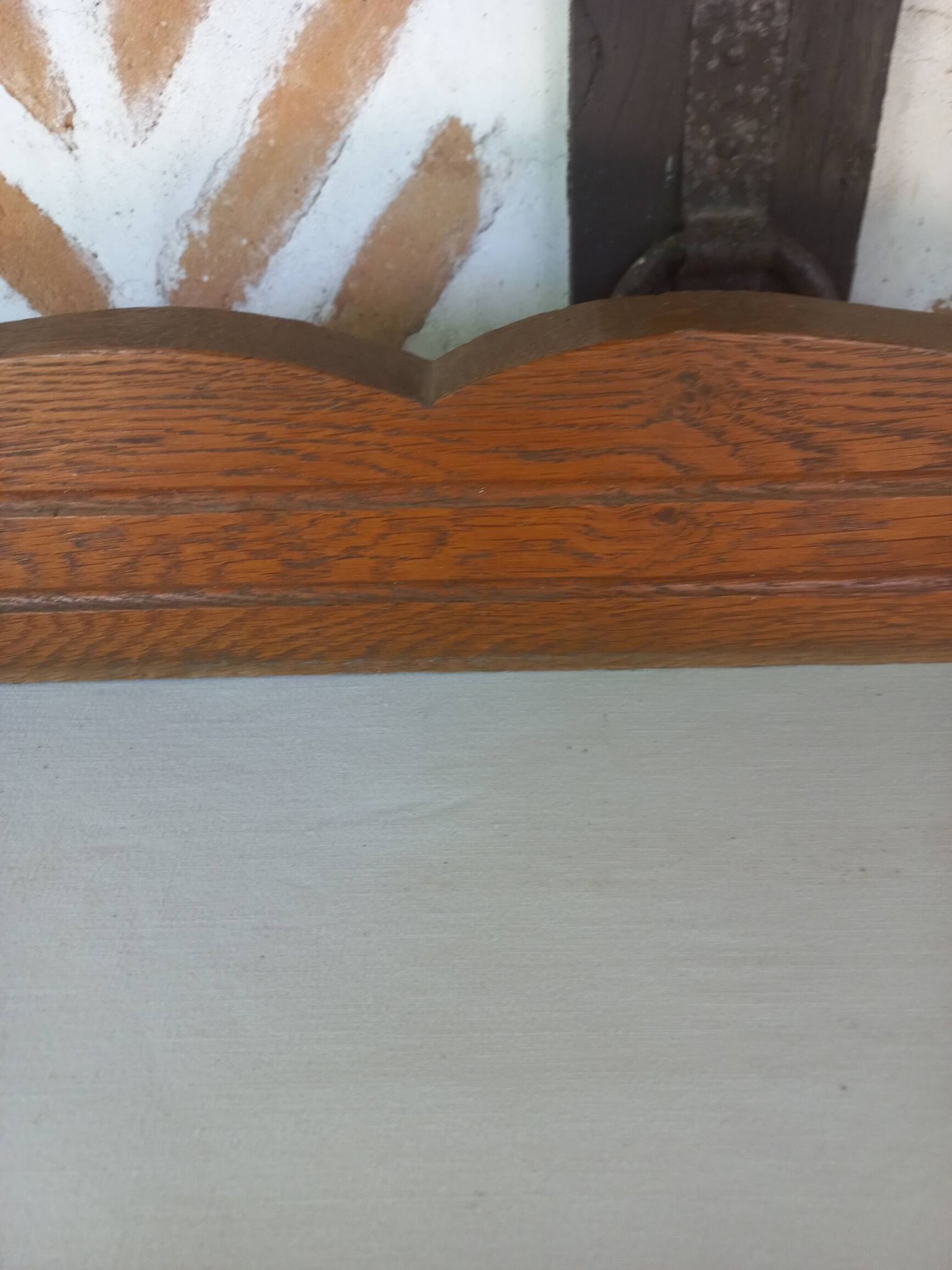Oak pediment