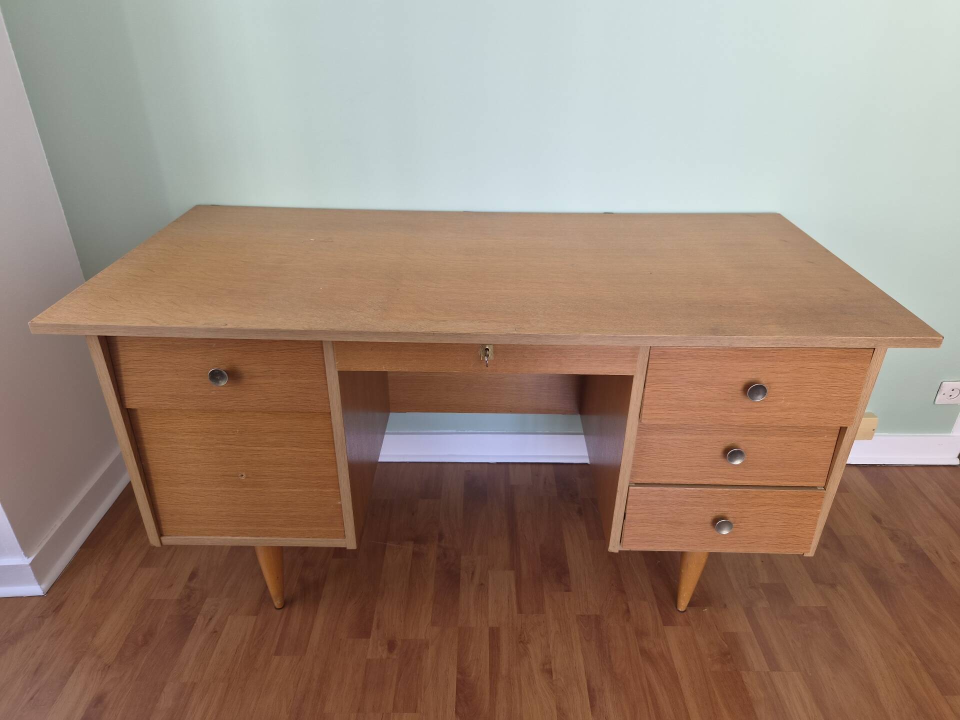 Grand bureau de style scandinave - Vintage