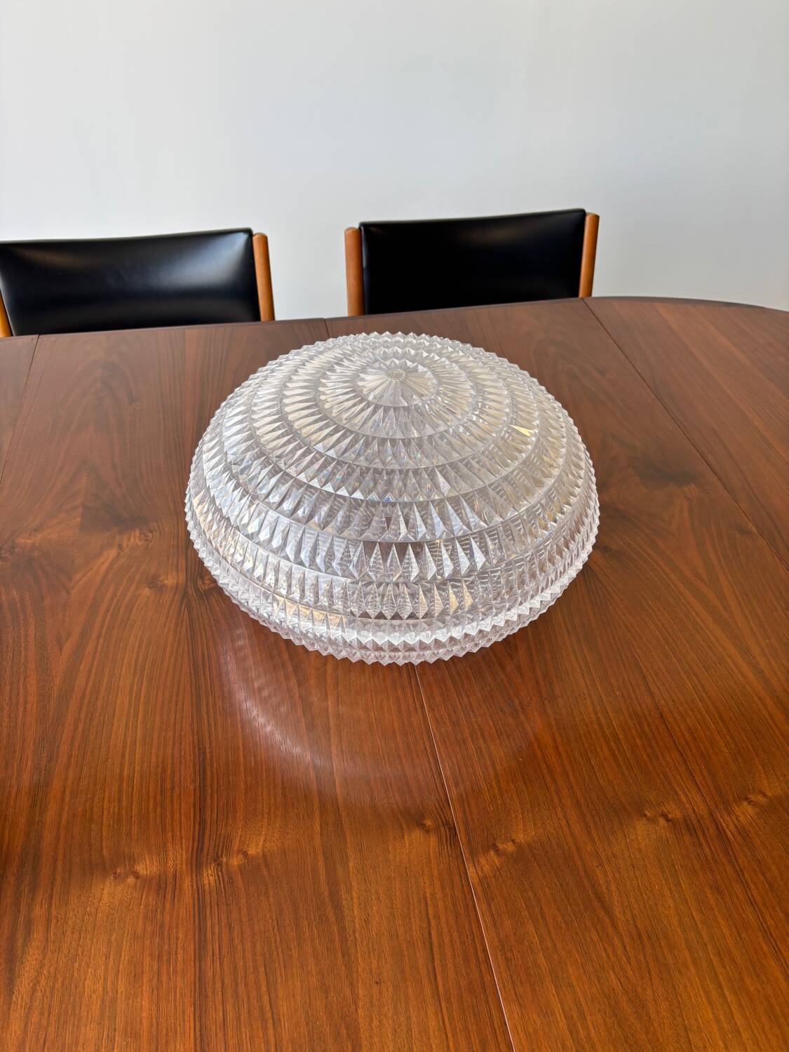 Pendant lamp / chandelier by designer Aloys Gangkofner for Erco