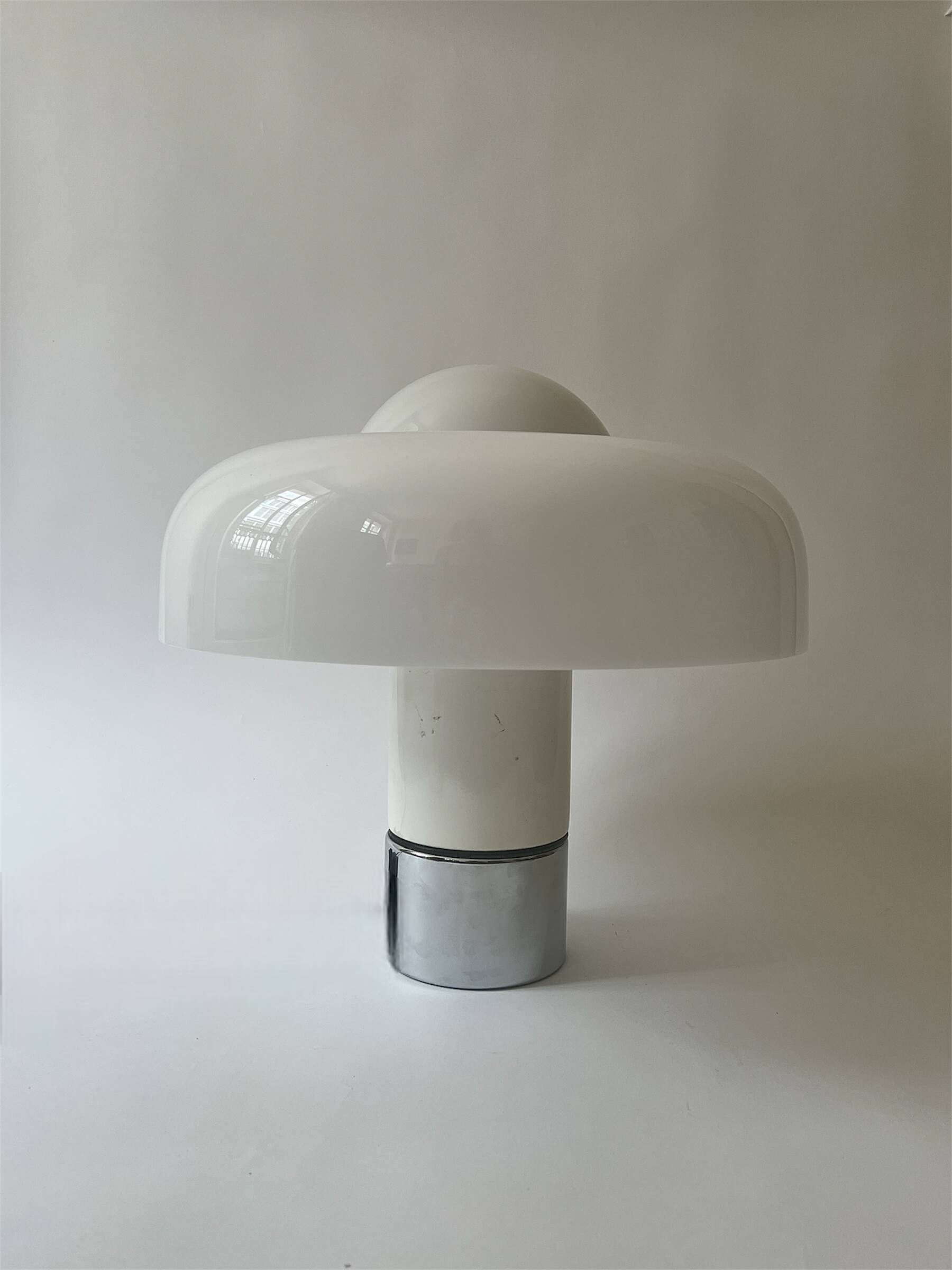 Lampe de table Brumbury par Luigi Massoni, Guzzini, design italie 1970