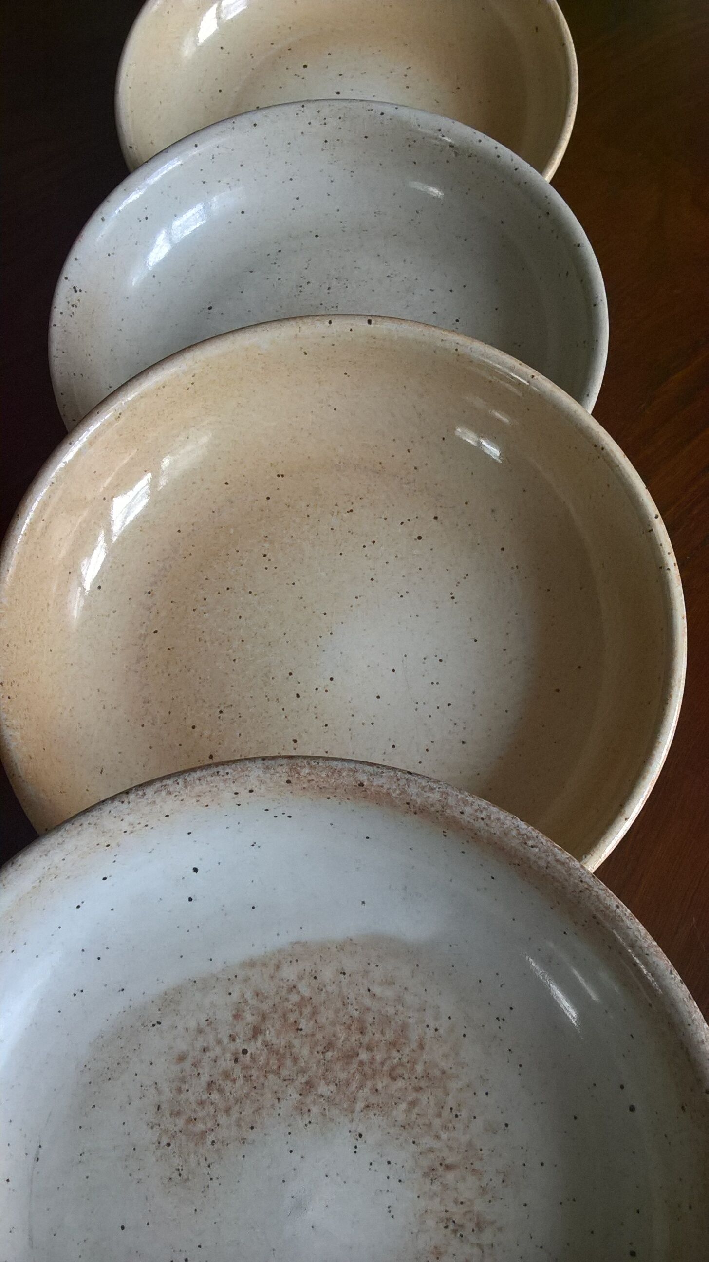 Six hollow plates Sandstone du Marais