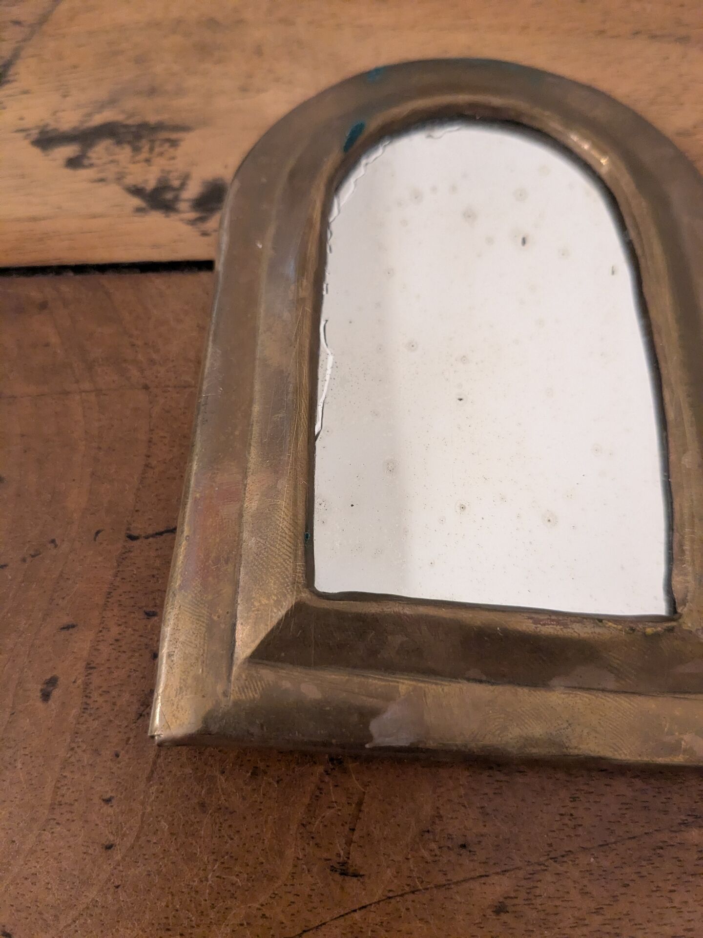 Petit miroir en laiton