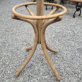 Perroquet ancien en bois courbé