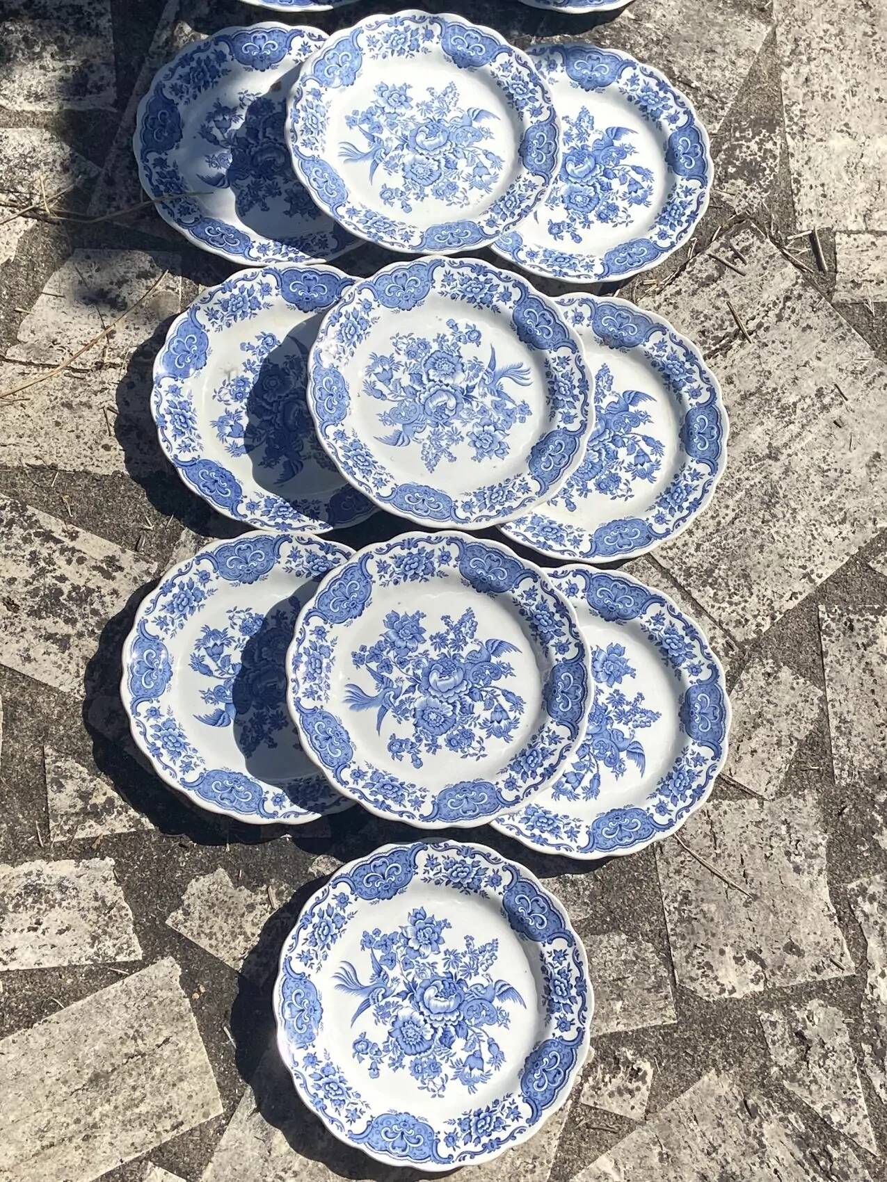 Ridgeway 13-piece dinner plate set – Windsor pattern – English Staffordshire earthenware