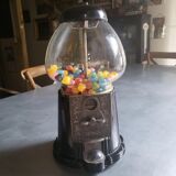 Chewing gum candy dispenser