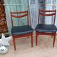 Chaises scandinaves, pied compas, skaï