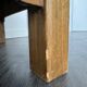 Table basse vintage en bois (chêne massif) et marbre