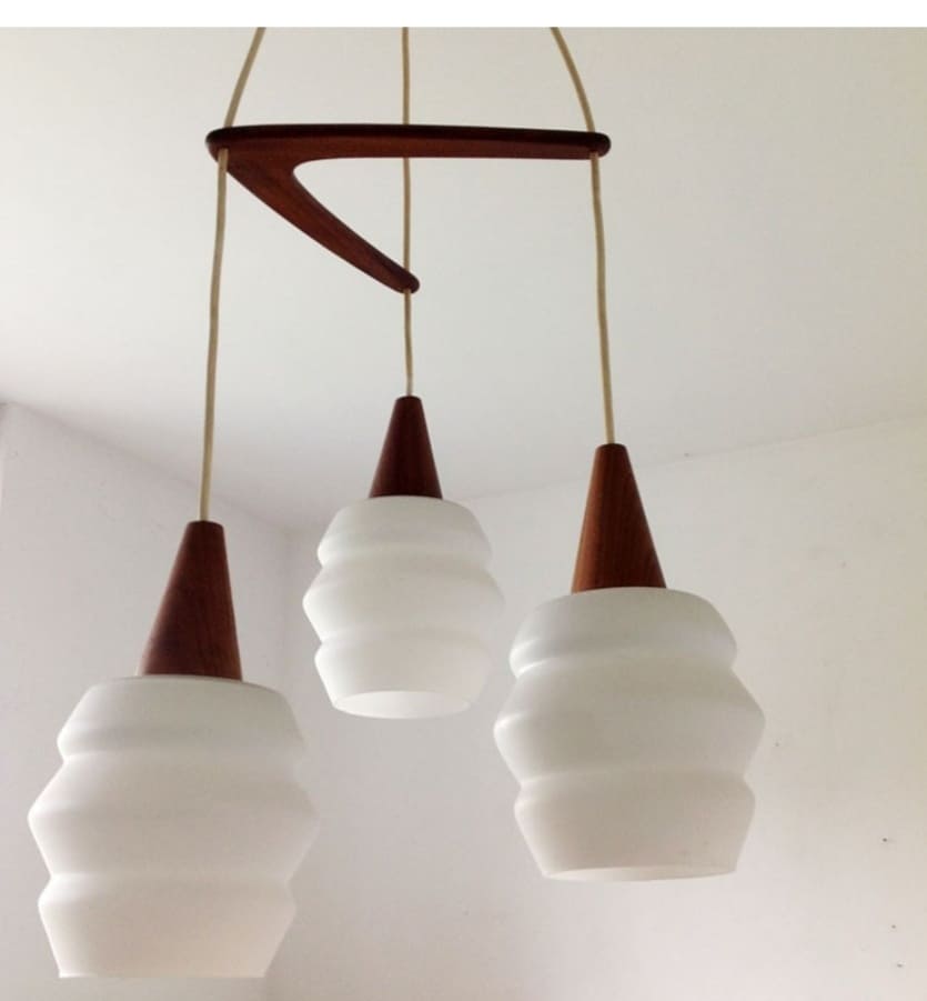 Scandinavian boomerang suspension in teak and opaline