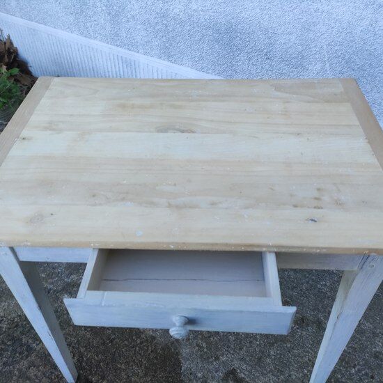 Farmhouse table with extensions