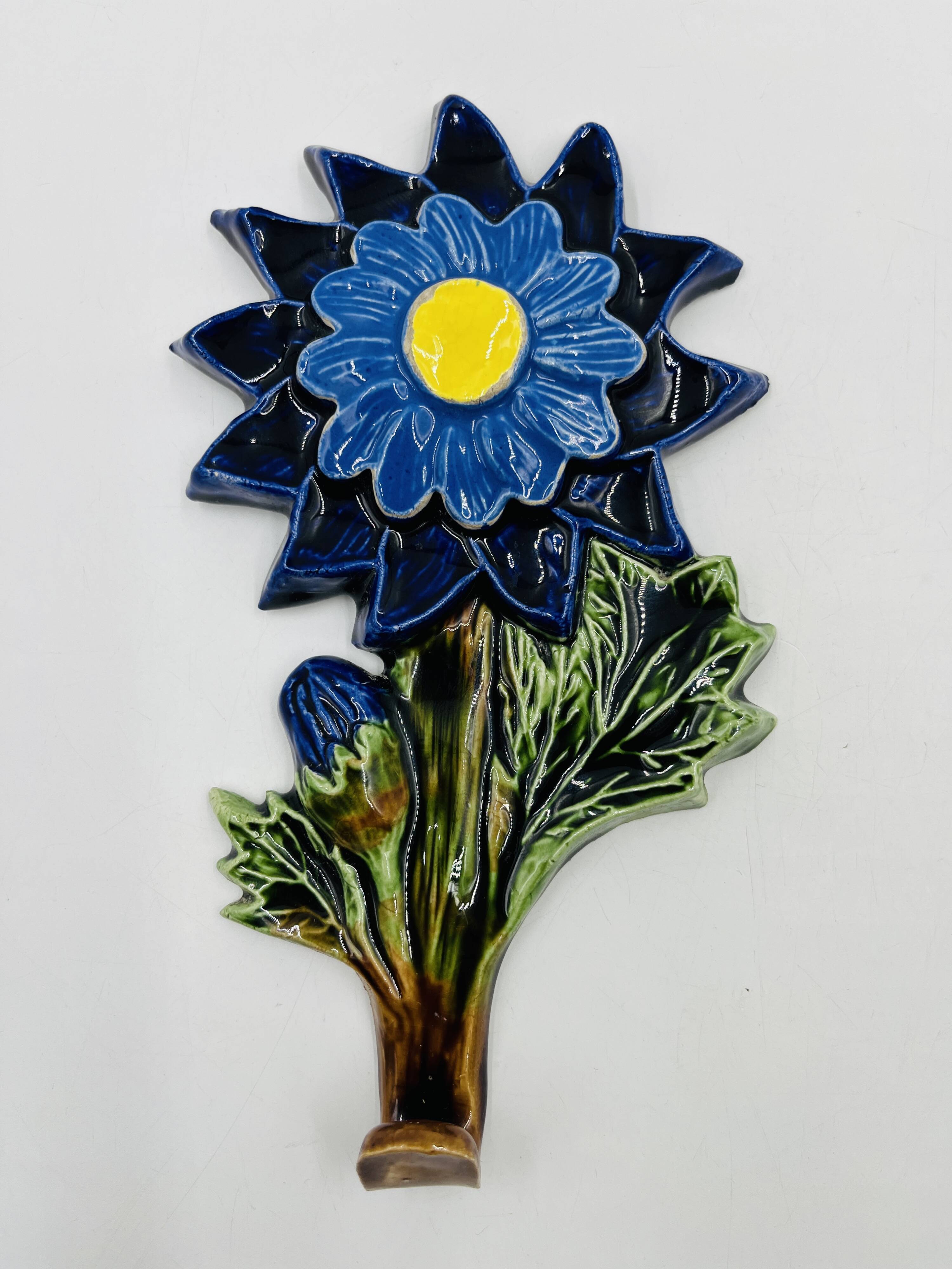 Flower hook wall hook in Belgian ceramic by André Bayer