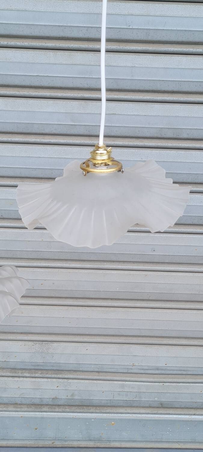 Paire de suspensions en verre poli