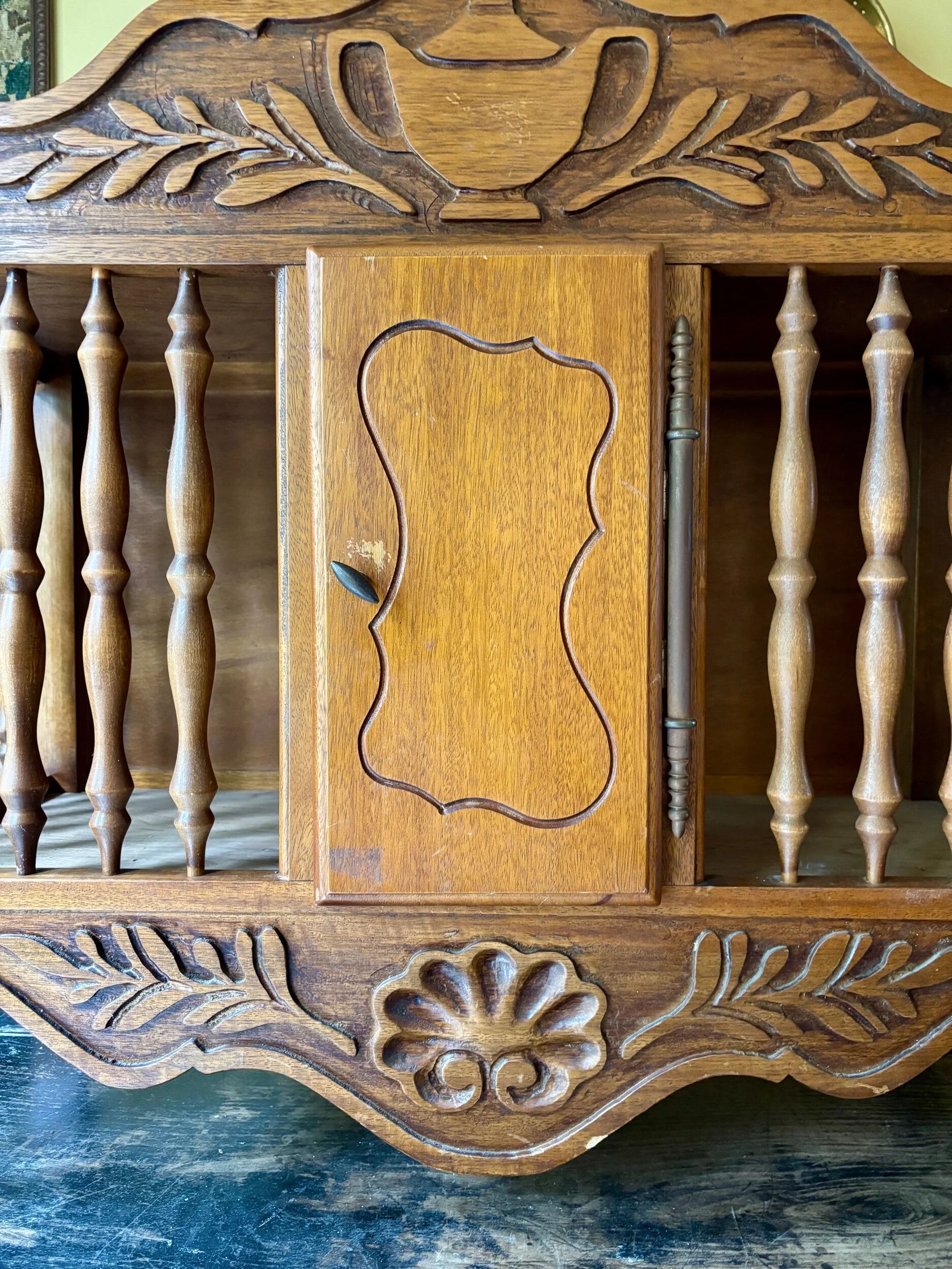 Provençal wooden bread bin