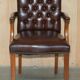 Fauteuil de bureau Gainsborough style George II Chesterfield cuir