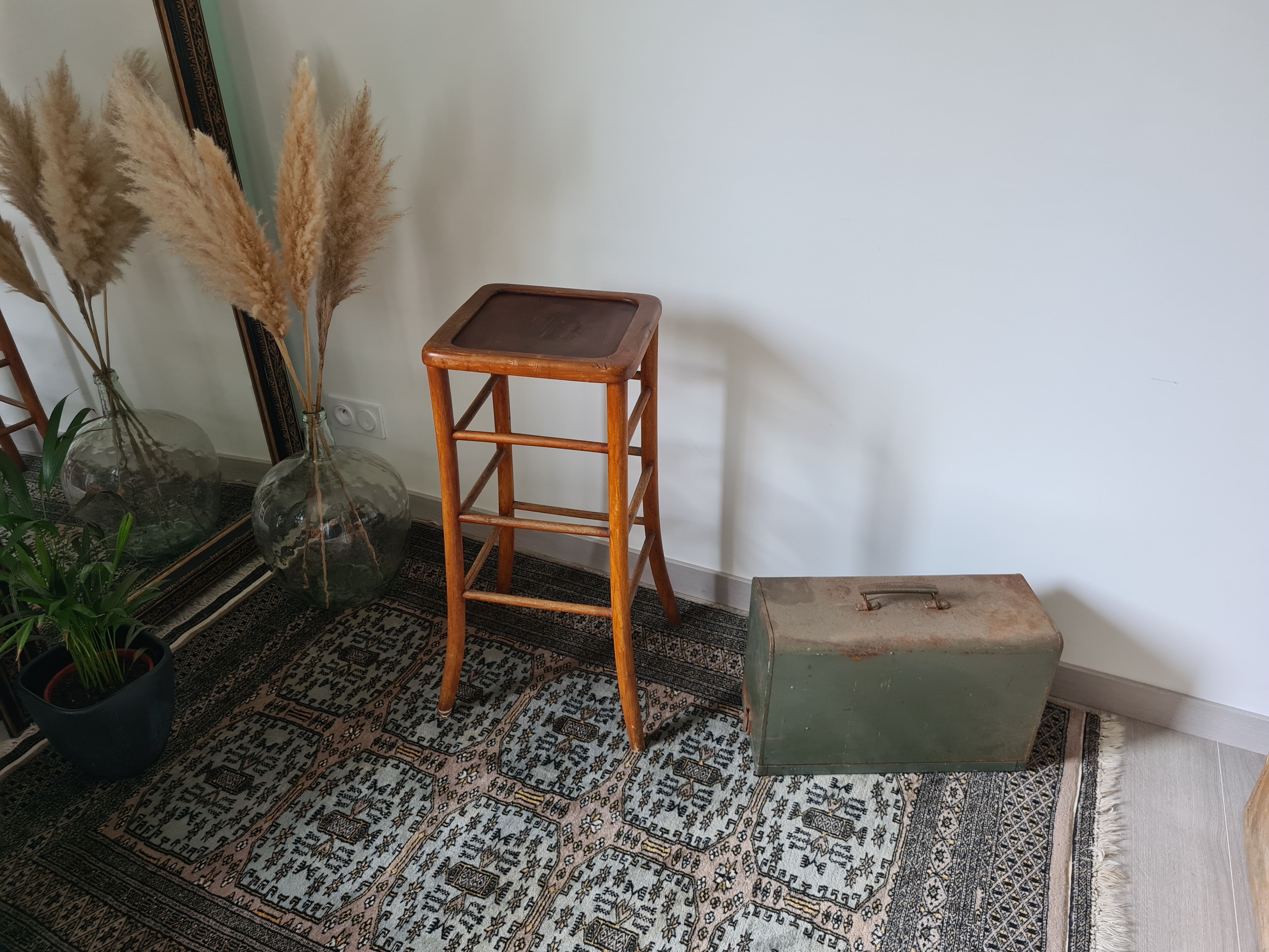 Vintage solid wood high stool