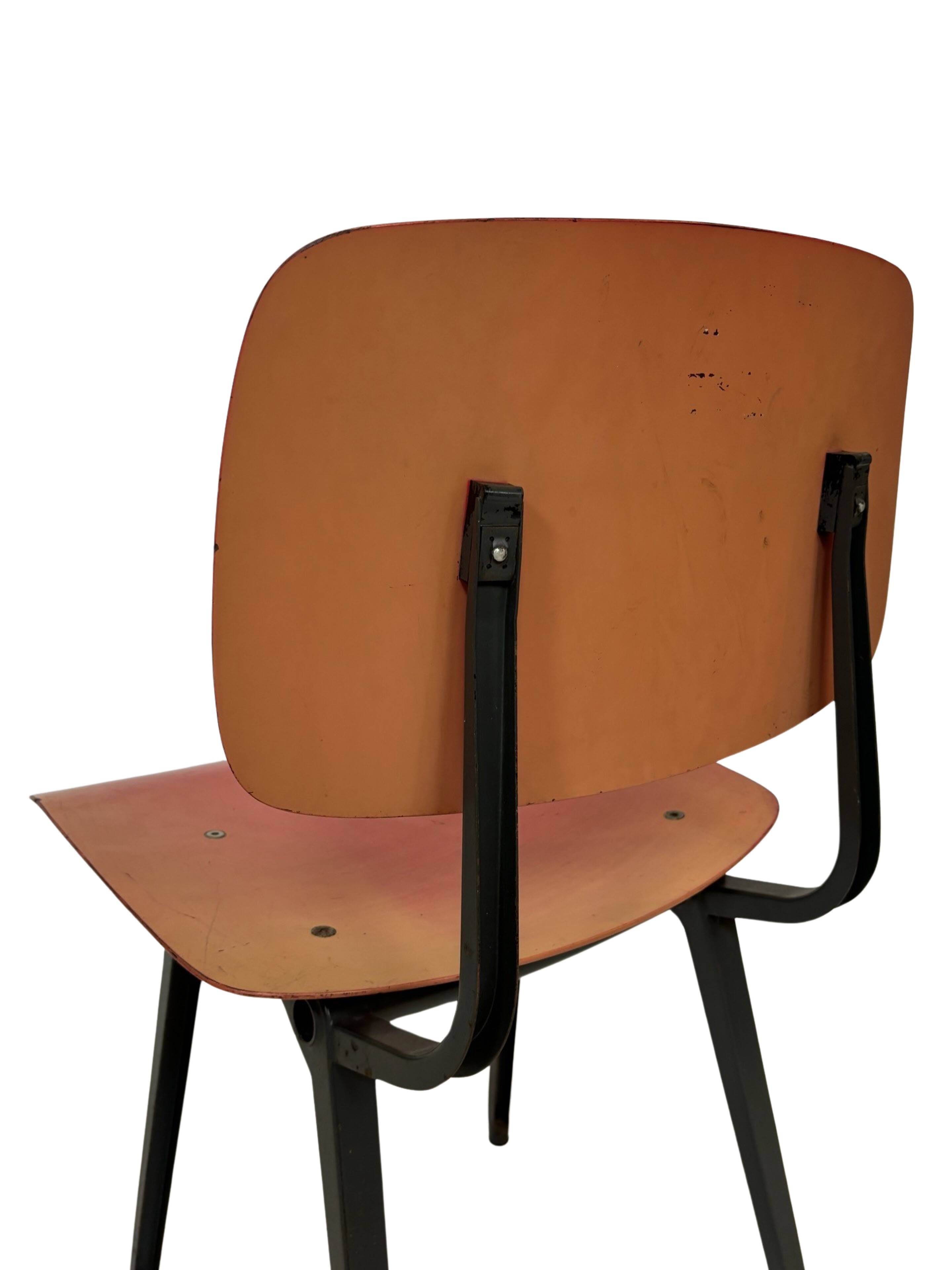 Vintage set of 4x Friso Kramer Revolt chairs Ahrend de Cirkel dutch design