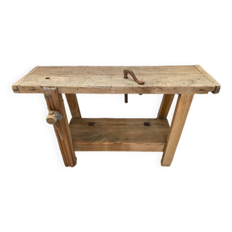 Workbench with flared legs
