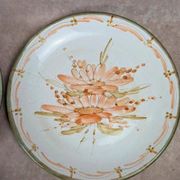 Set of 6 handmade flat plates signed by Maïté – hand-painted designs