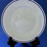 Suite of twelve porcelain dessert plates