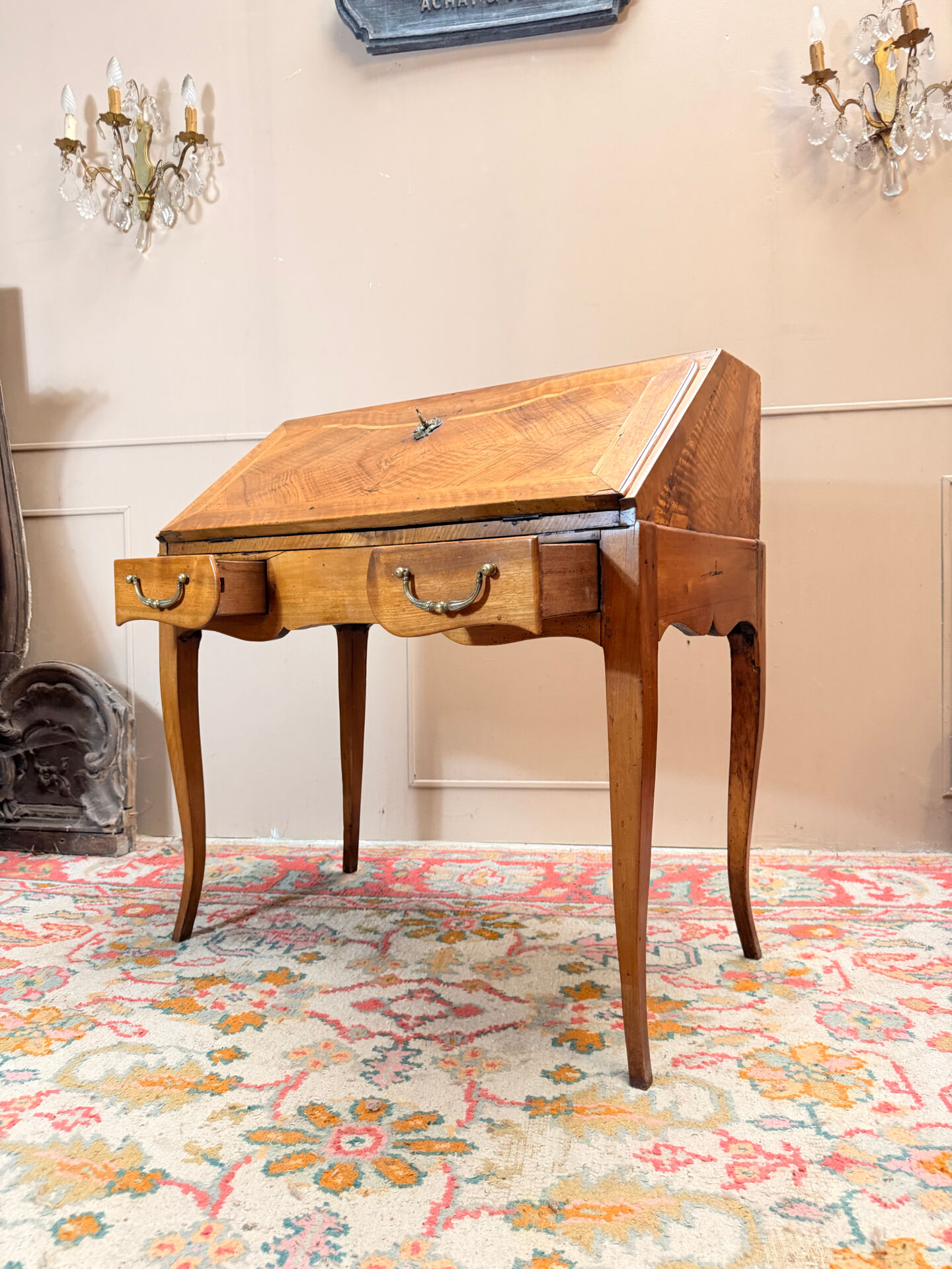 WALNUT SLOPING DESK FROM THE LOUIS XV PERIOD 18TH CENTURY