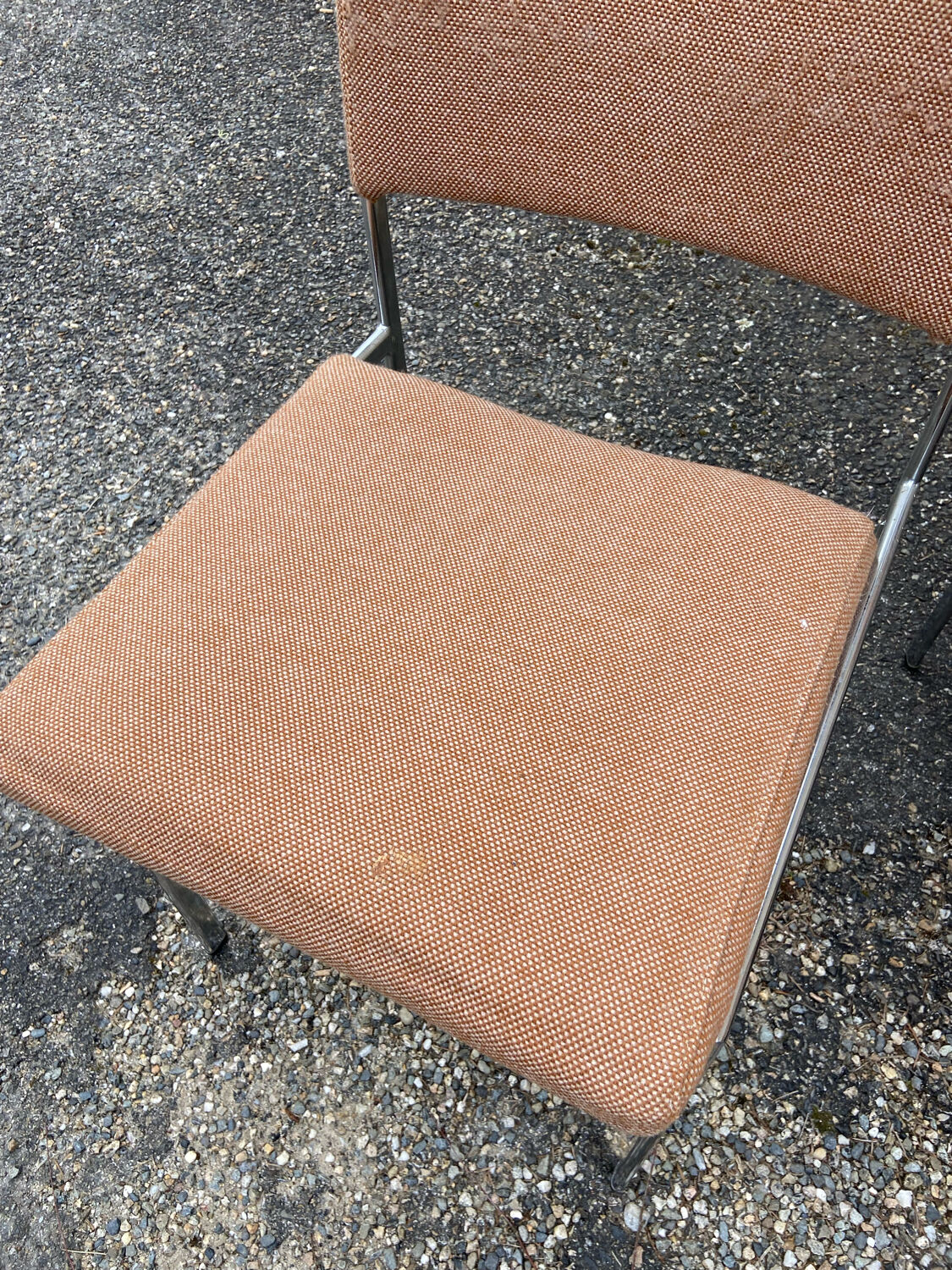 Set of 4 chromed metal chairs