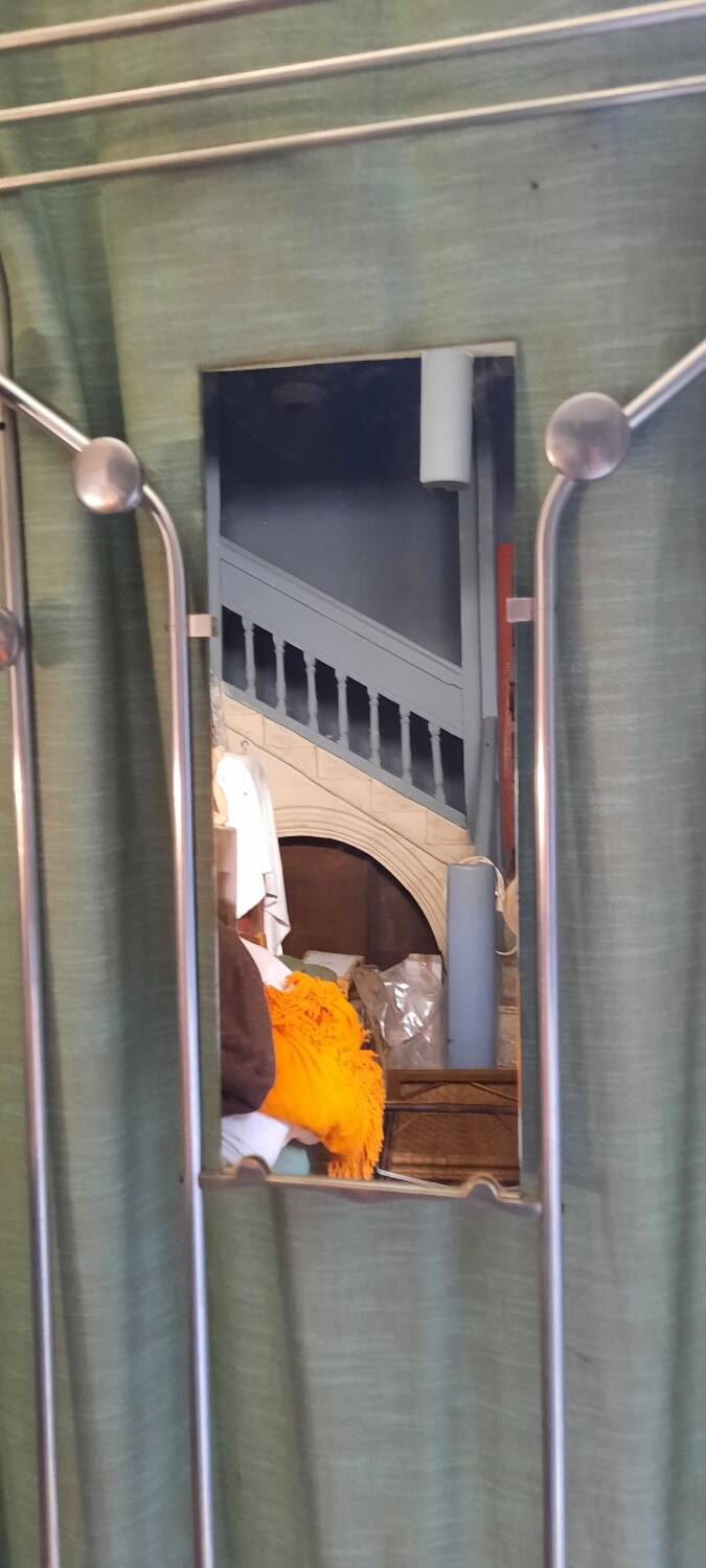 Aluminum floor coat rack