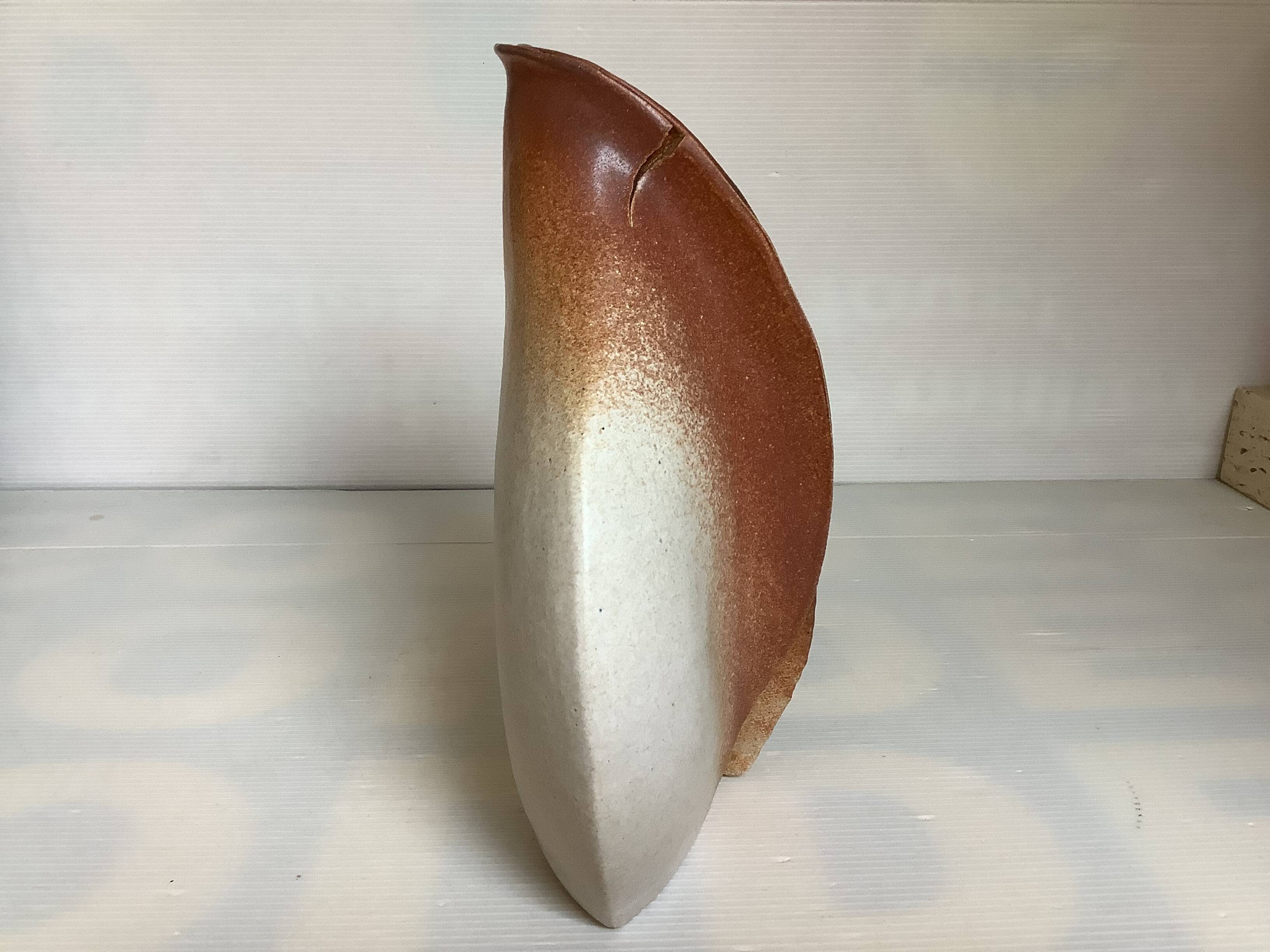 Vase signed by the ceramist Georges Deliège