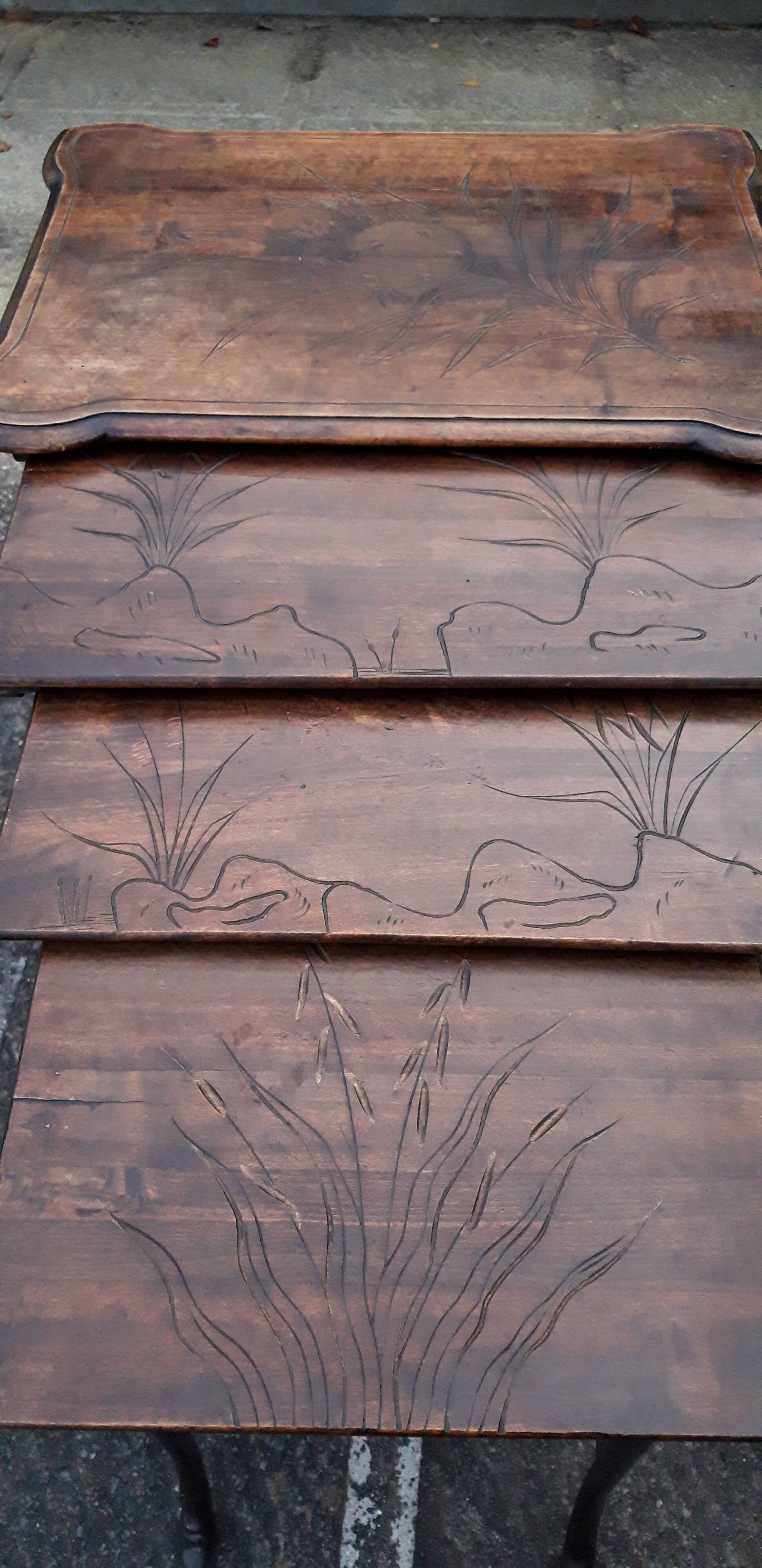 tables gigogne art nouveau floral motifs