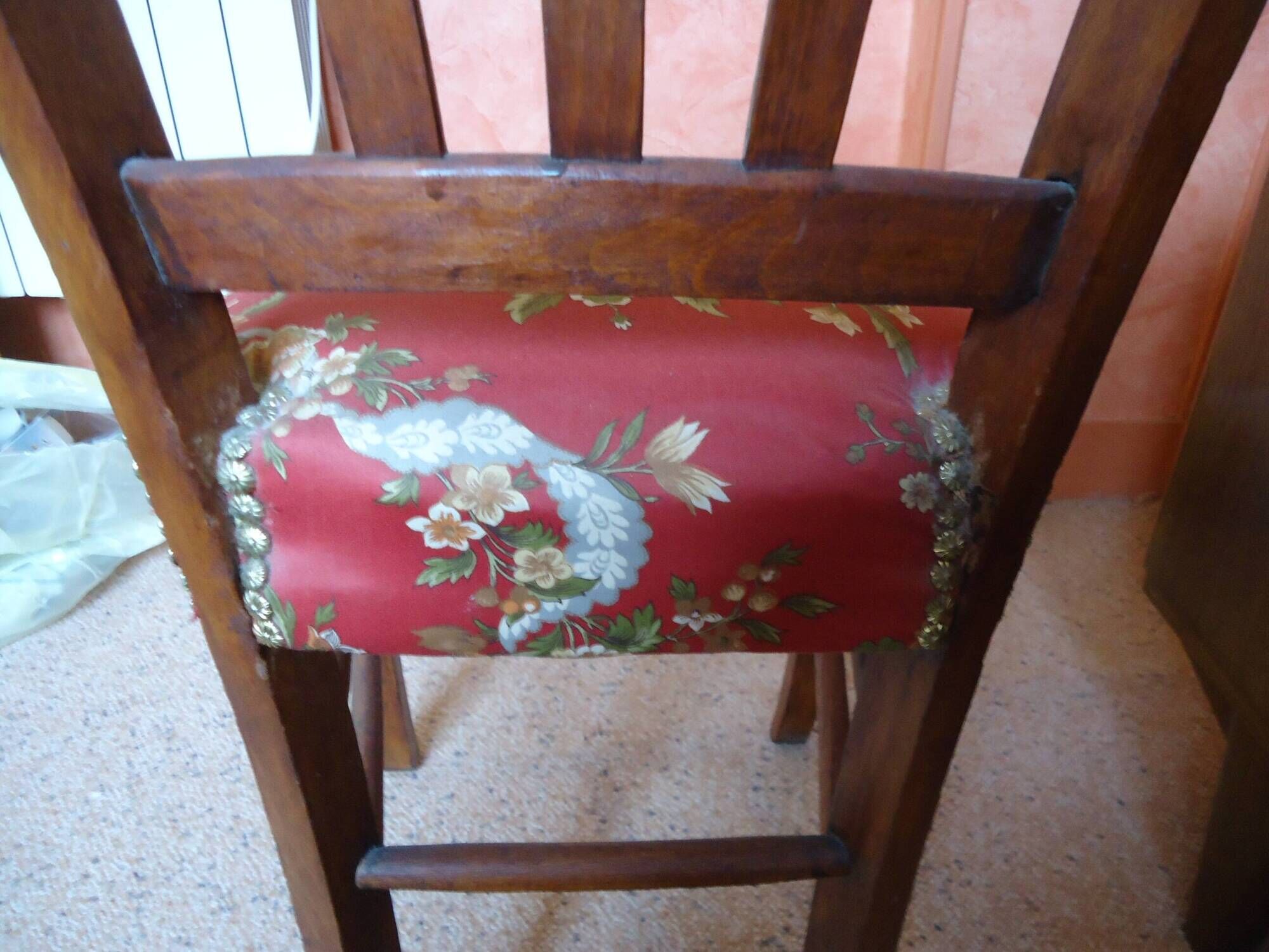 Floral fabric chair