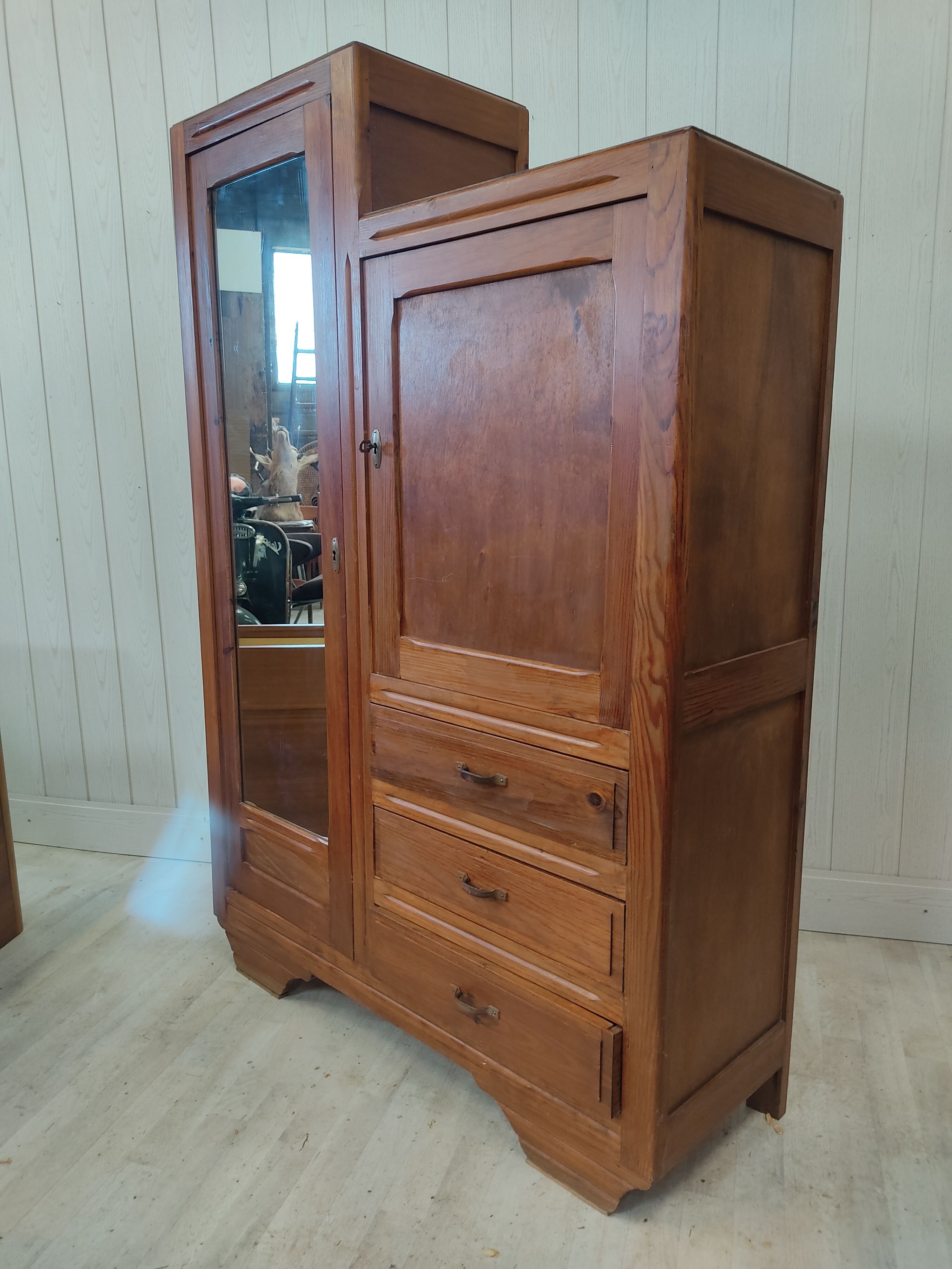 Vintage asymmetric cabinet