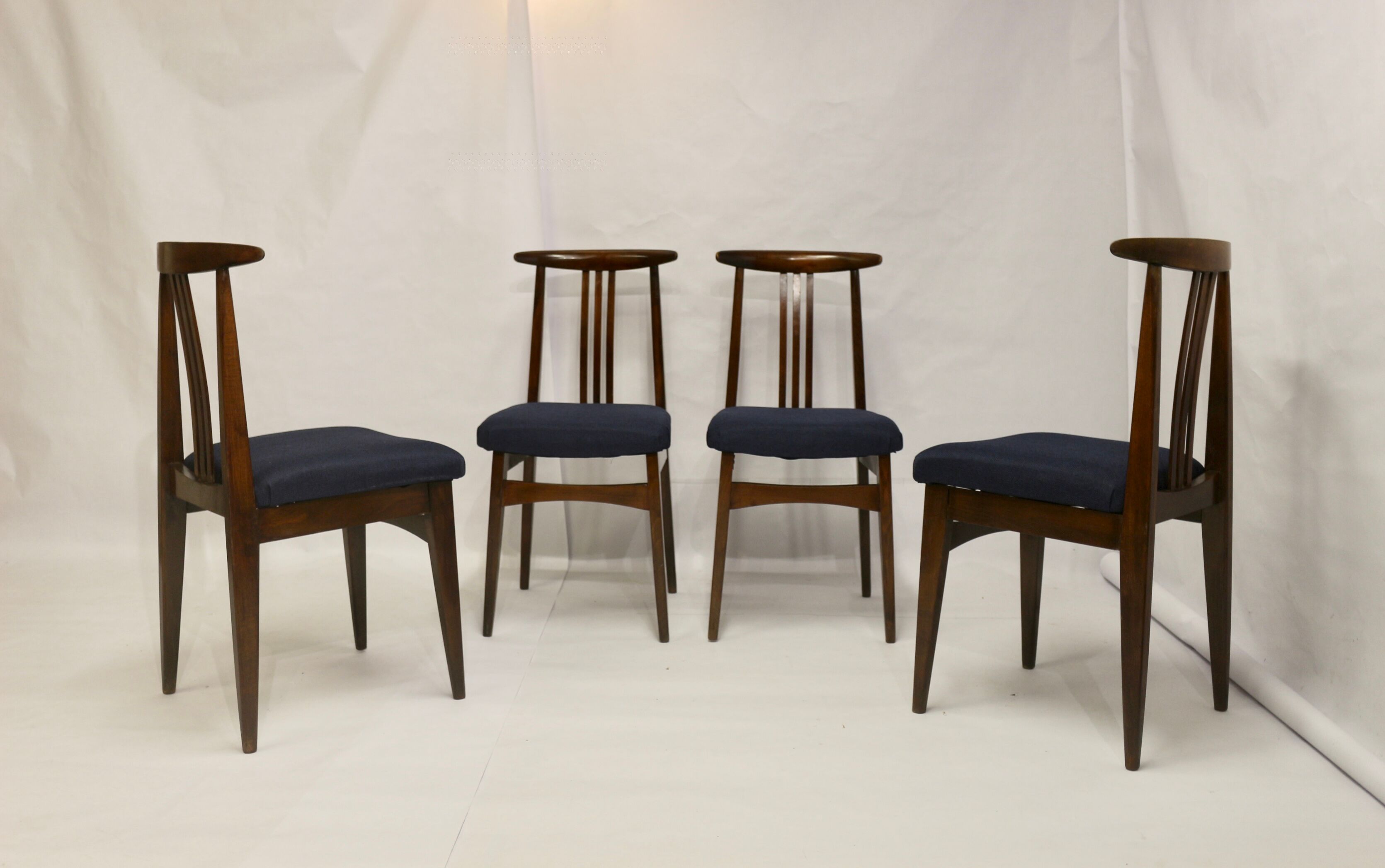 Set of 4 chairs from the 60s/70s, M. Zieliński type 200/100B. Ref Macha