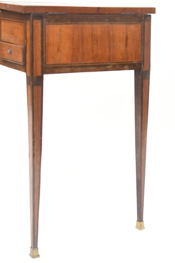 Rosewood veneer hairdresser