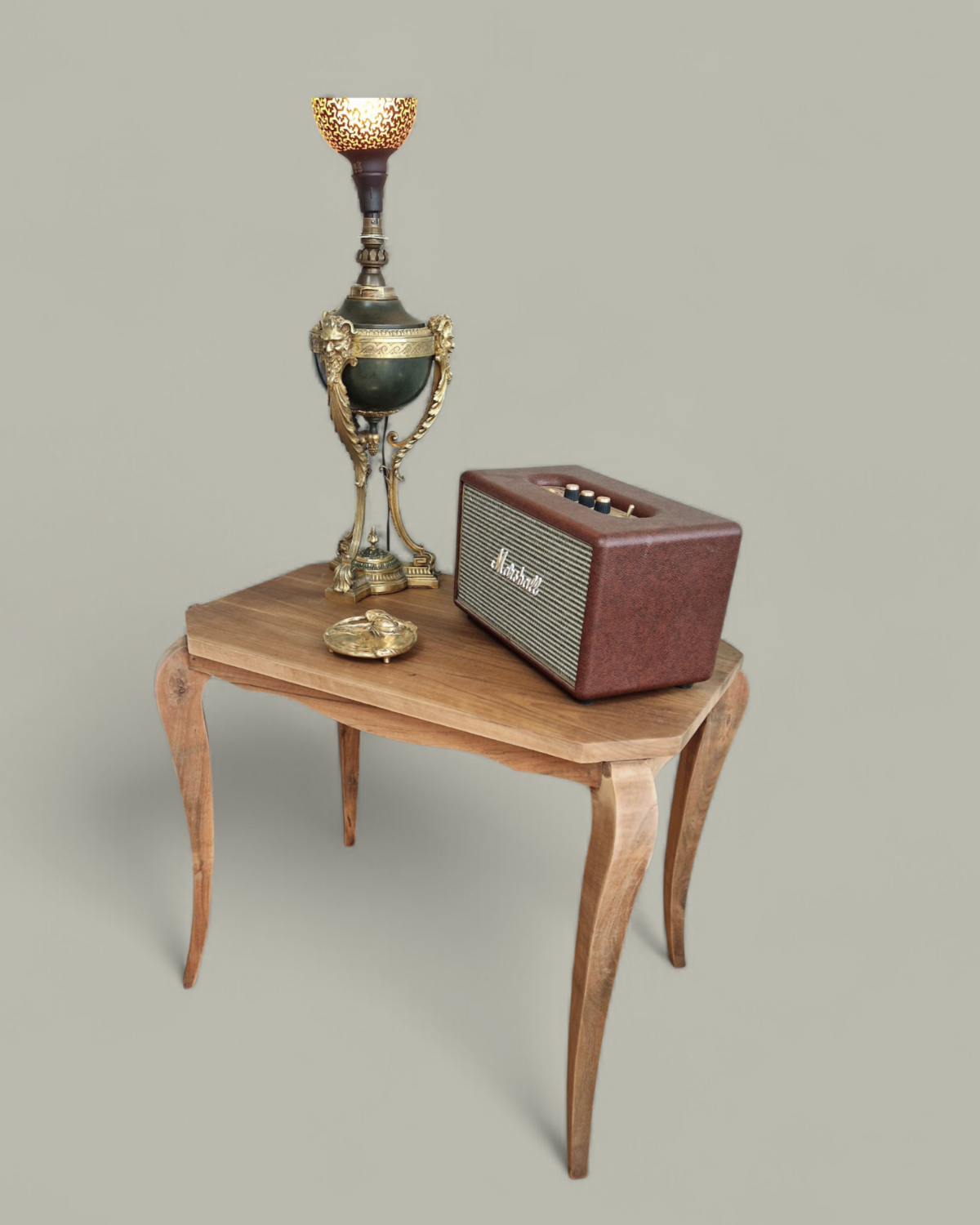 Sculptural side table in solid wood - Reinterpreted Louis XV style