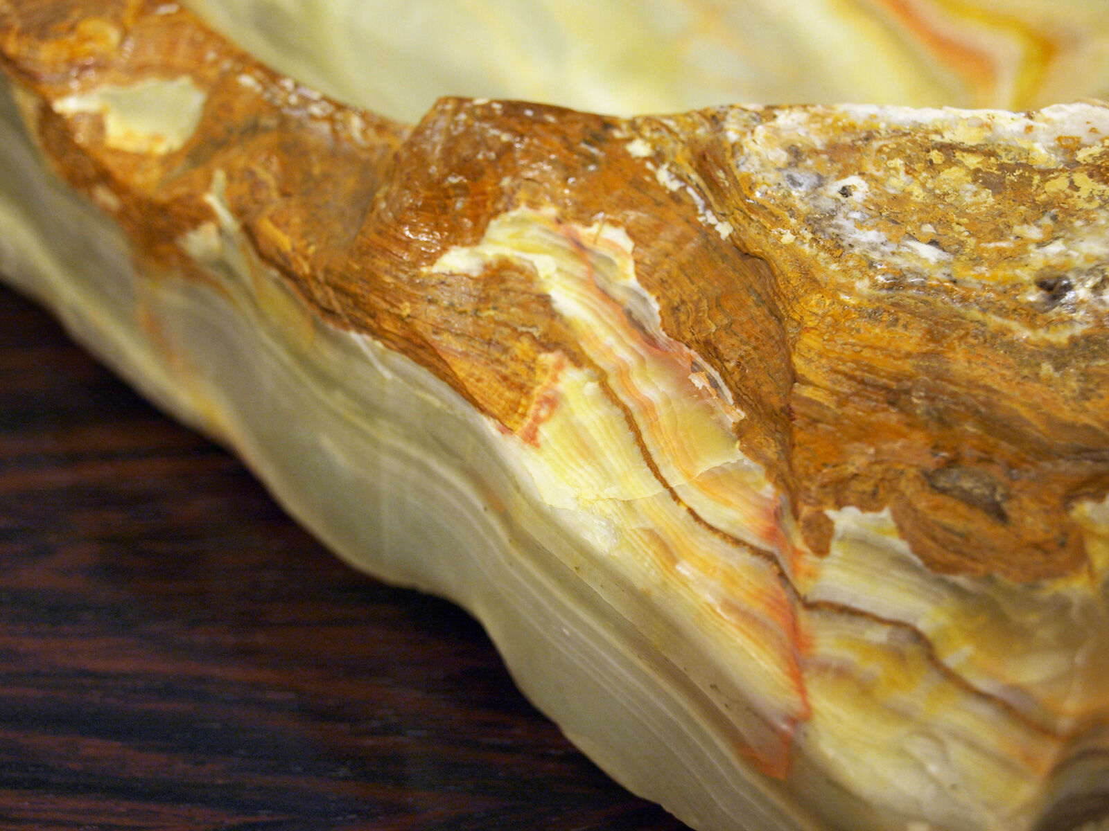 XXL brutalist ashtray