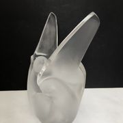 Vase stings flowers with doves Lalique