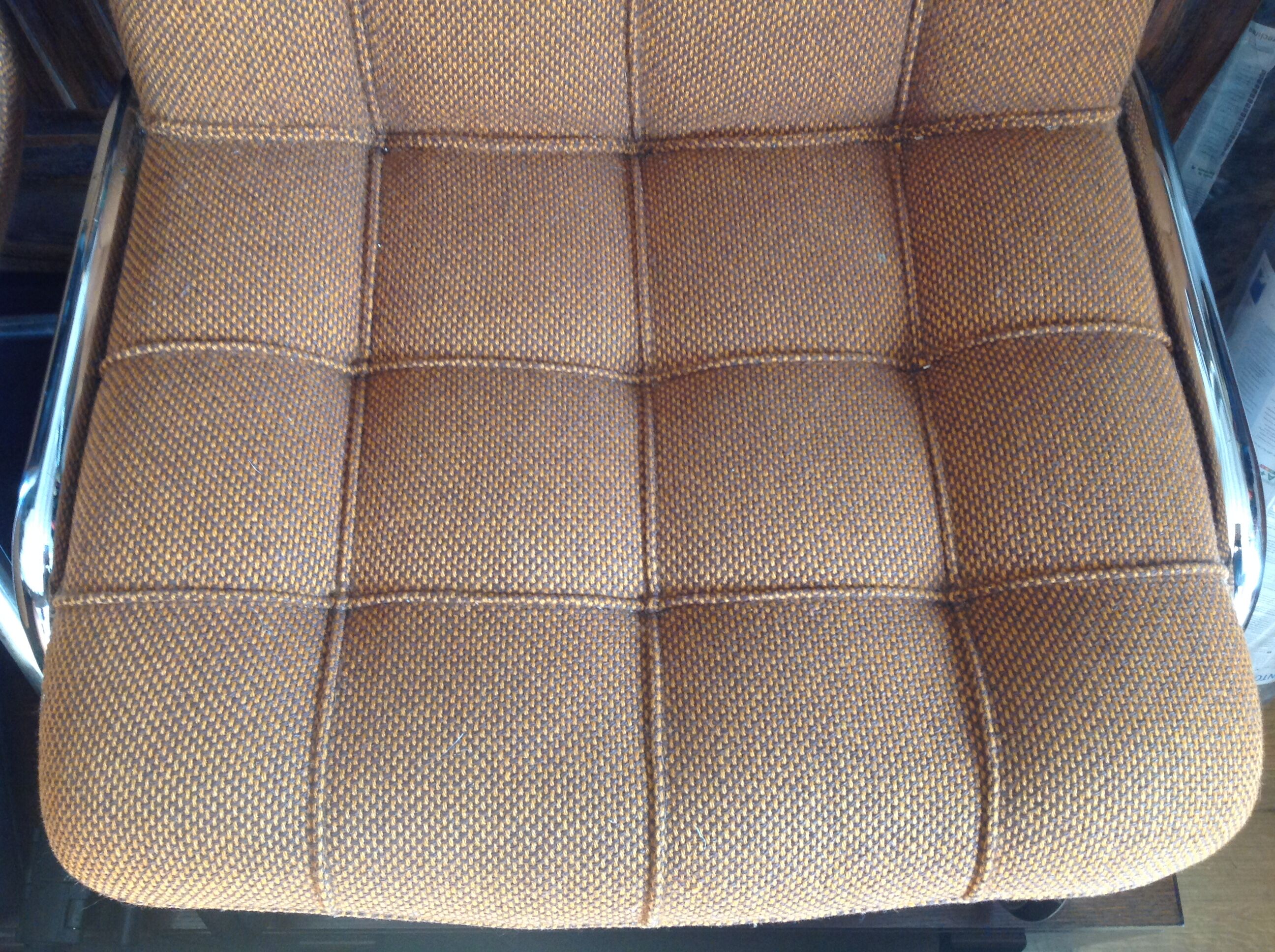 Chaise  ou fauteuil airborne fb403 par Yves Christin
