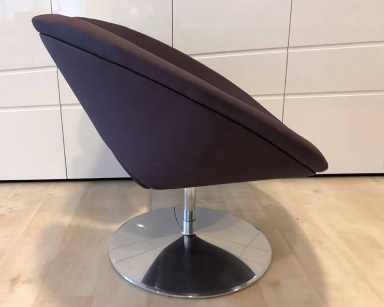 Pair of armchairs Artifort Mushroom / Apollo