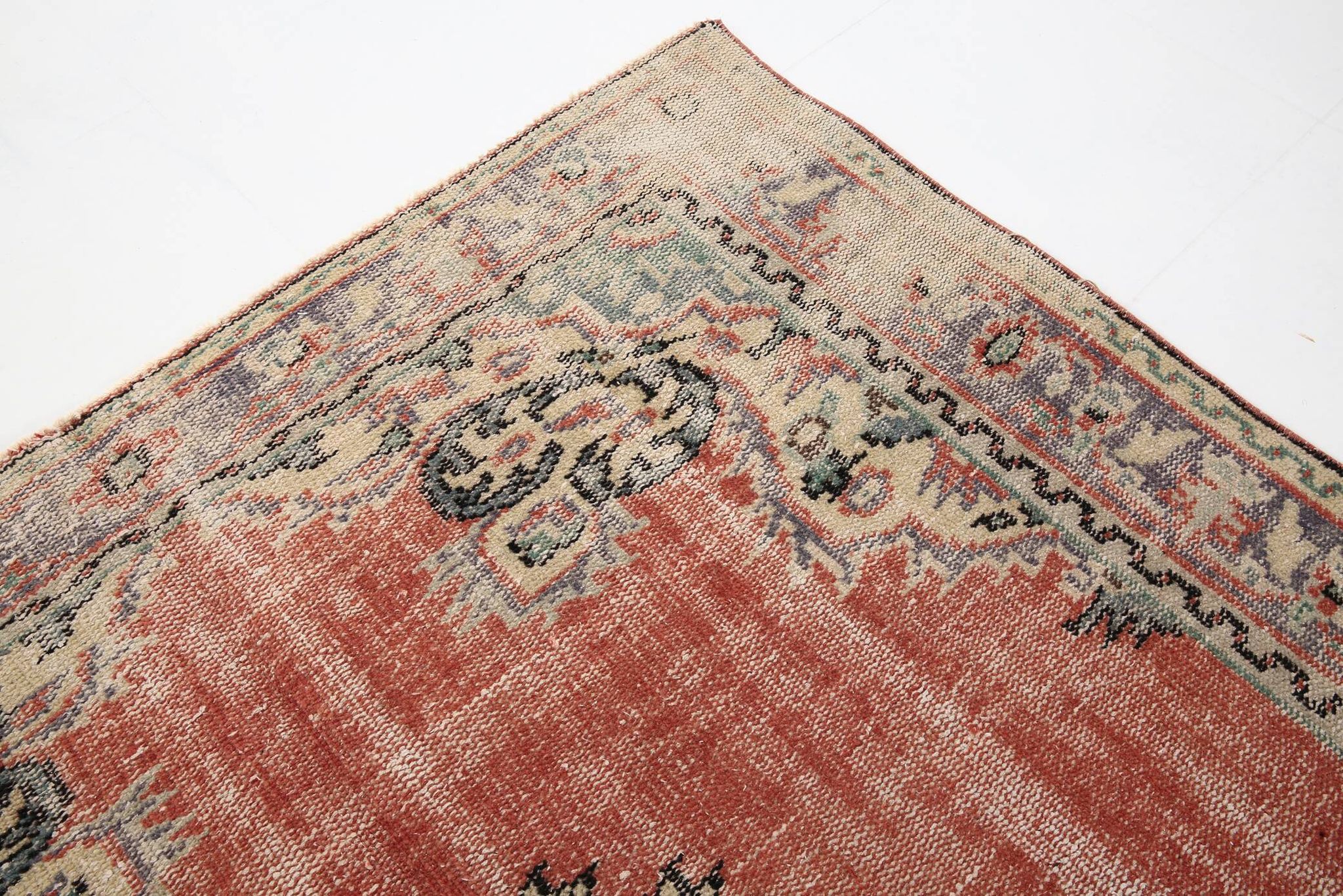 5x8 Red & Blue Classic Oriental Vintage Rug, 143x235Cm
