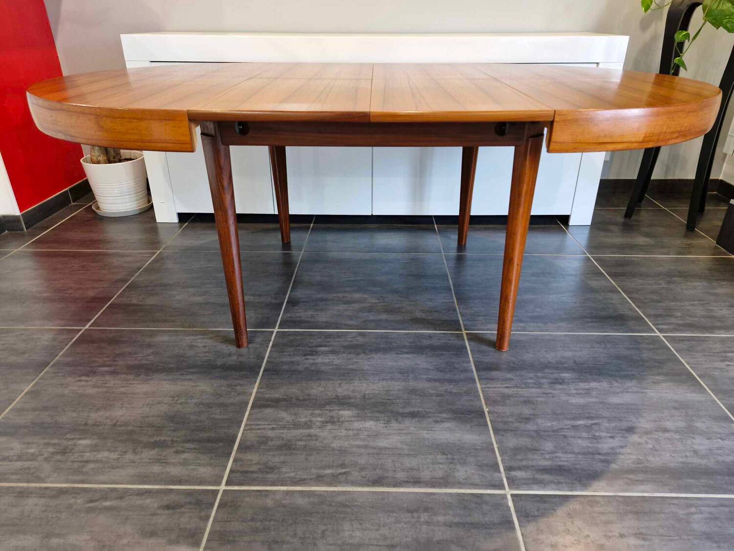 Scandinavian extendable teak round table, 1960s