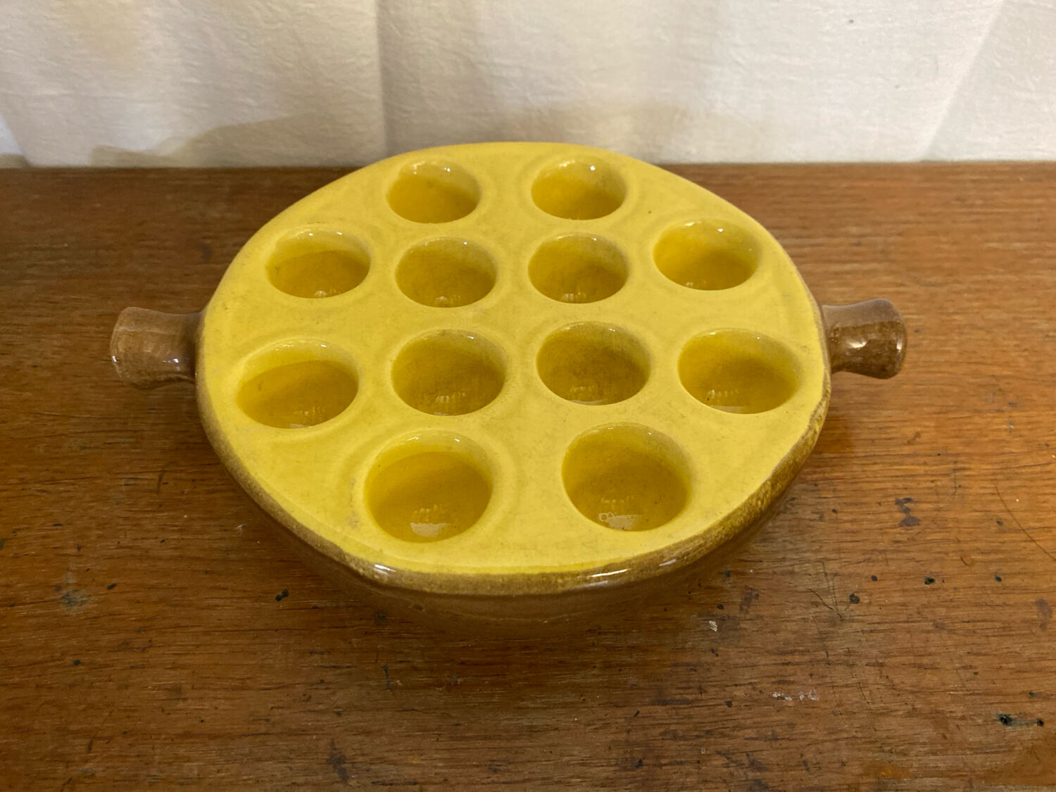 Antique-style ceramic pan for cooking 12 snails, La Bourguignonne