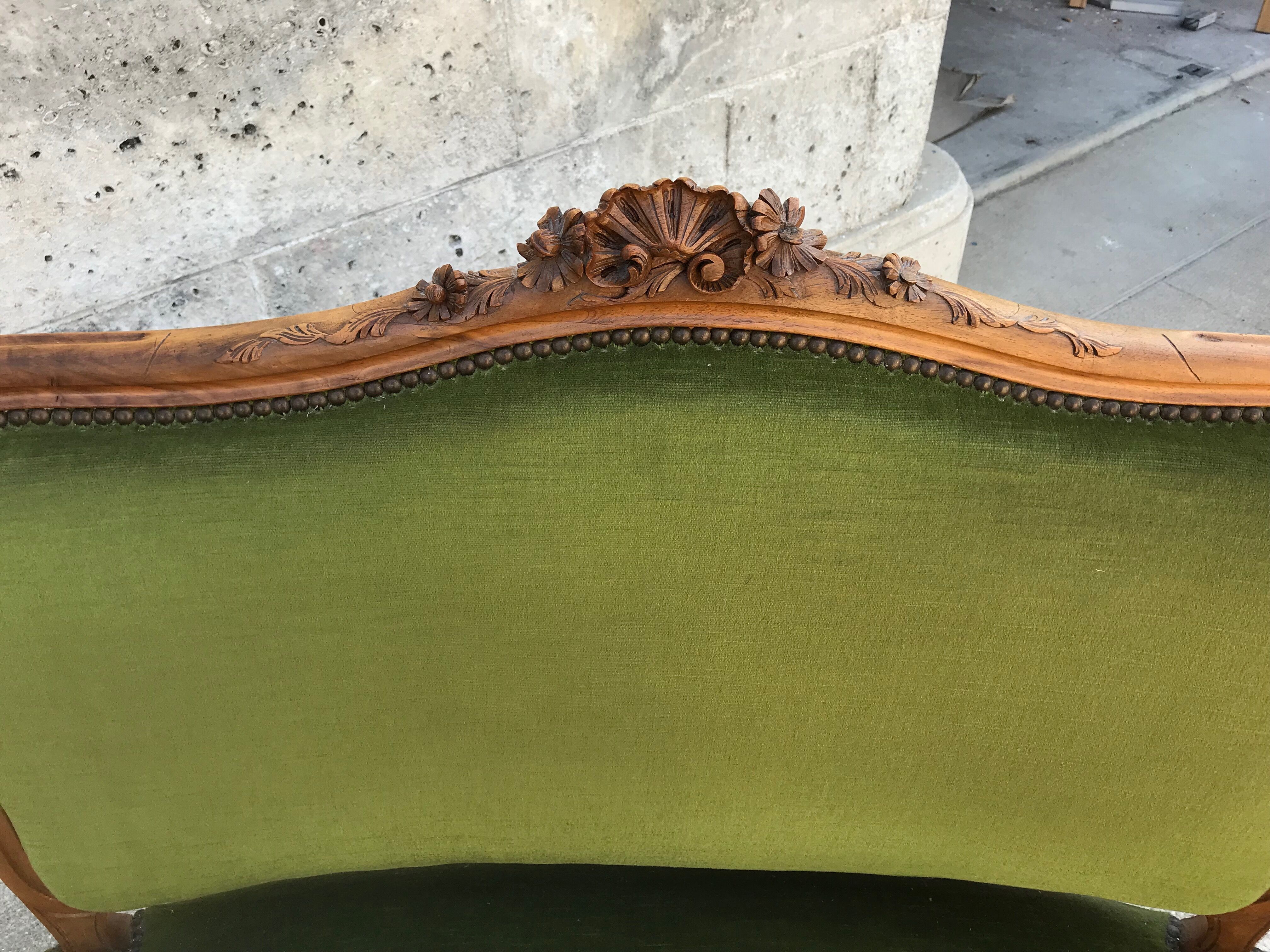 Walnut Louis XV style seat